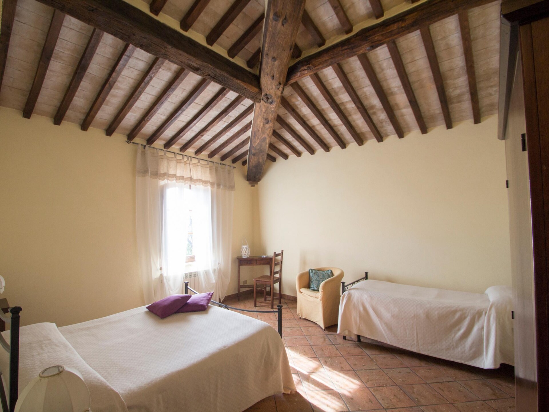 Authentiek Toscaans landhuis met privézwembad en panoramisch uitzicht - foto 19