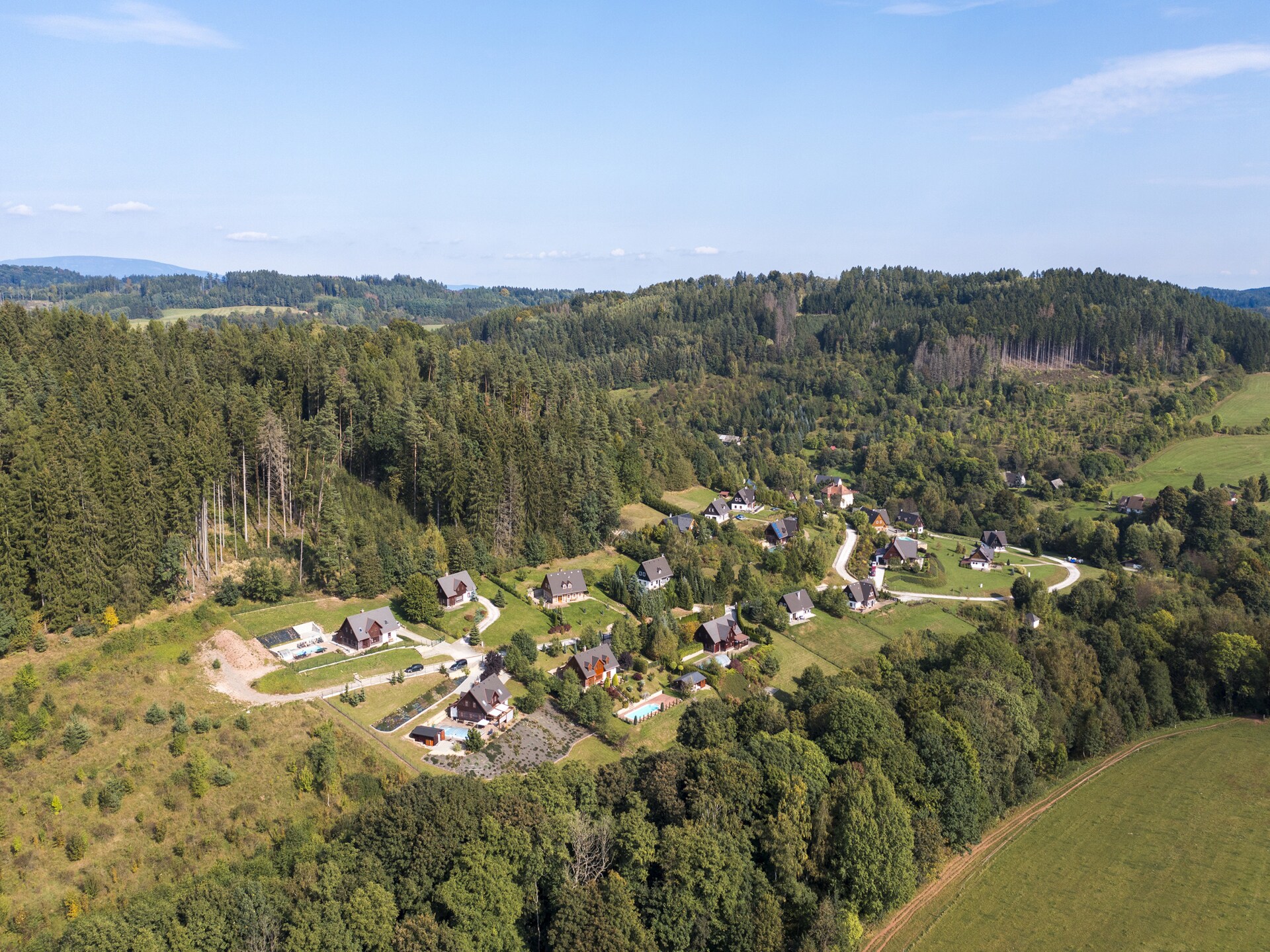 Ruime villa voor 10 personen aan de golfbaan in Vidochov met bergzicht - foto 30