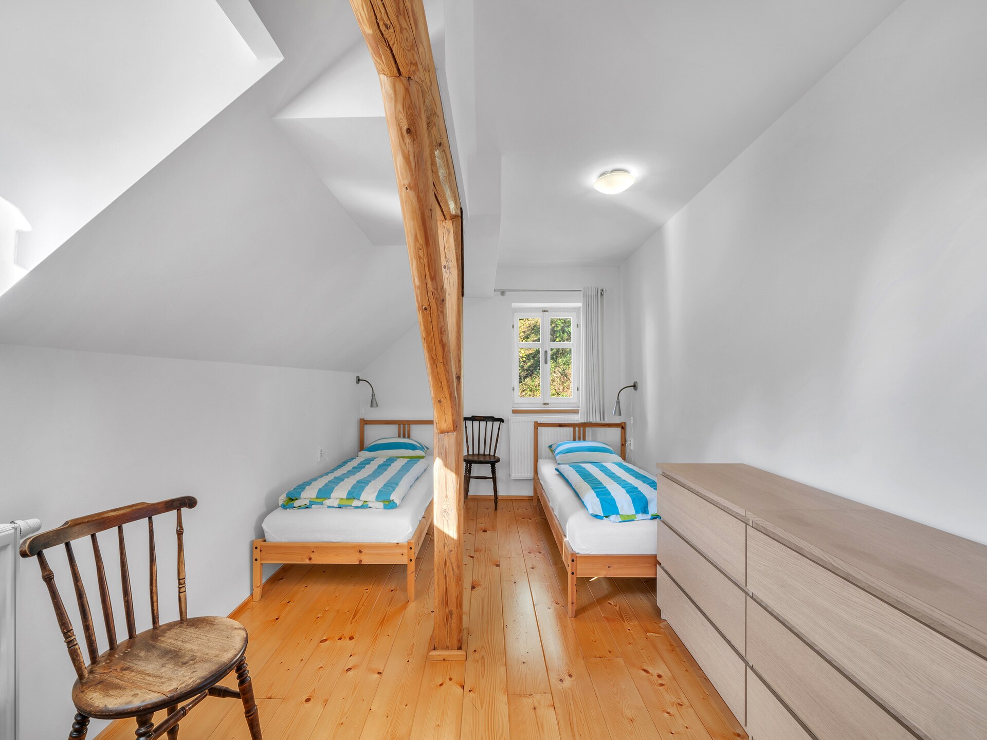 Moderne 11-persoons villa met privézwembad aan de golfbaan in Mladé Buky - foto 22