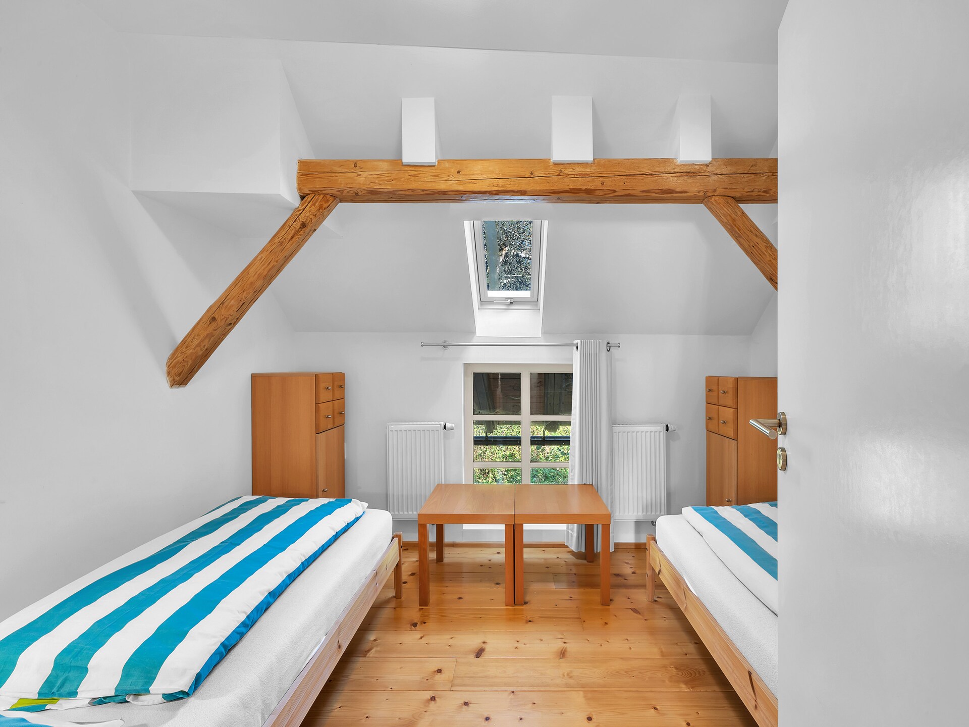 Moderne 11-persoons villa met privézwembad aan de golfbaan in Mladé Buky - foto 32