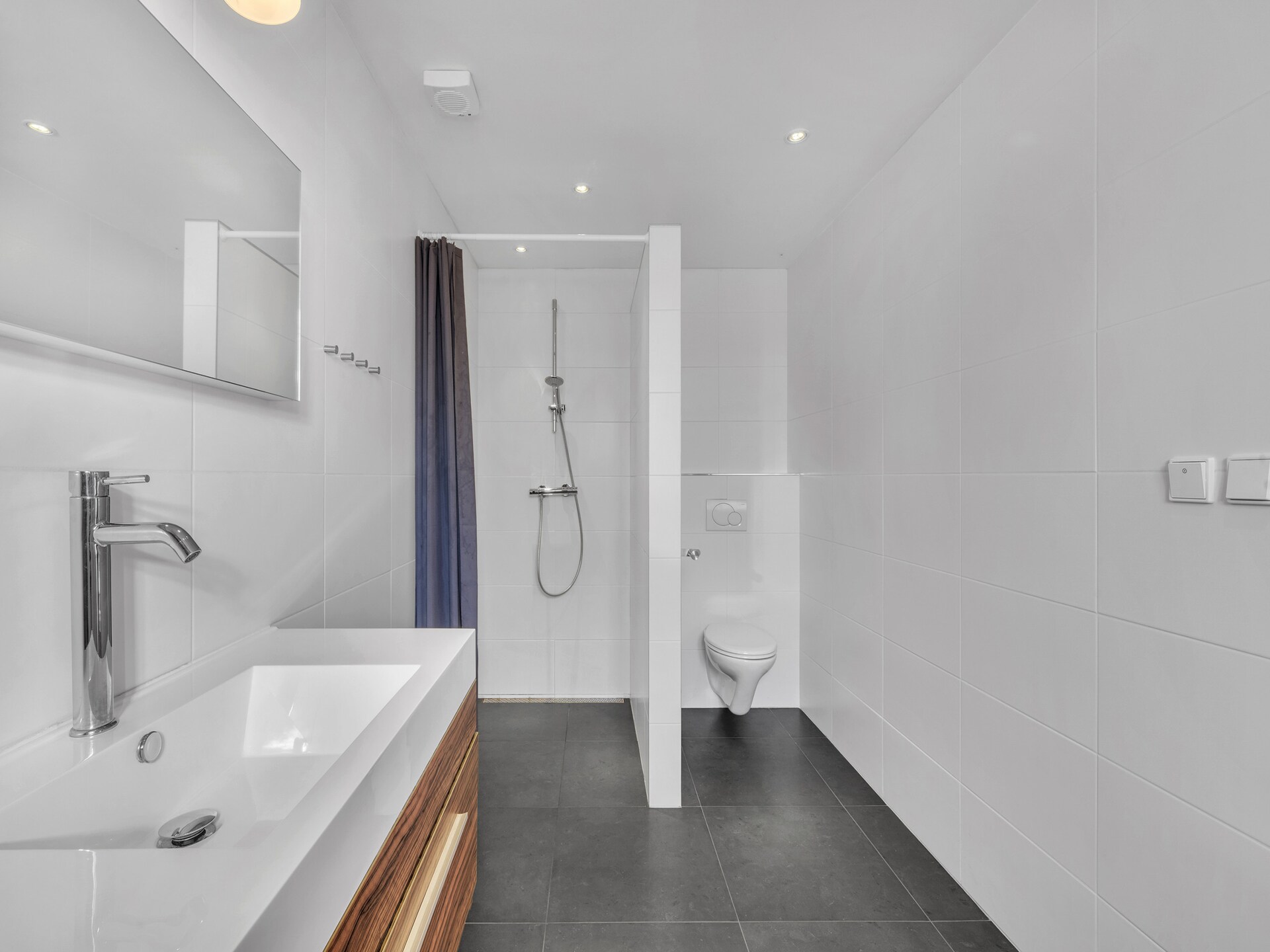 Moderne 11-persoons villa met privézwembad aan de golfbaan in Mladé Buky - foto 34