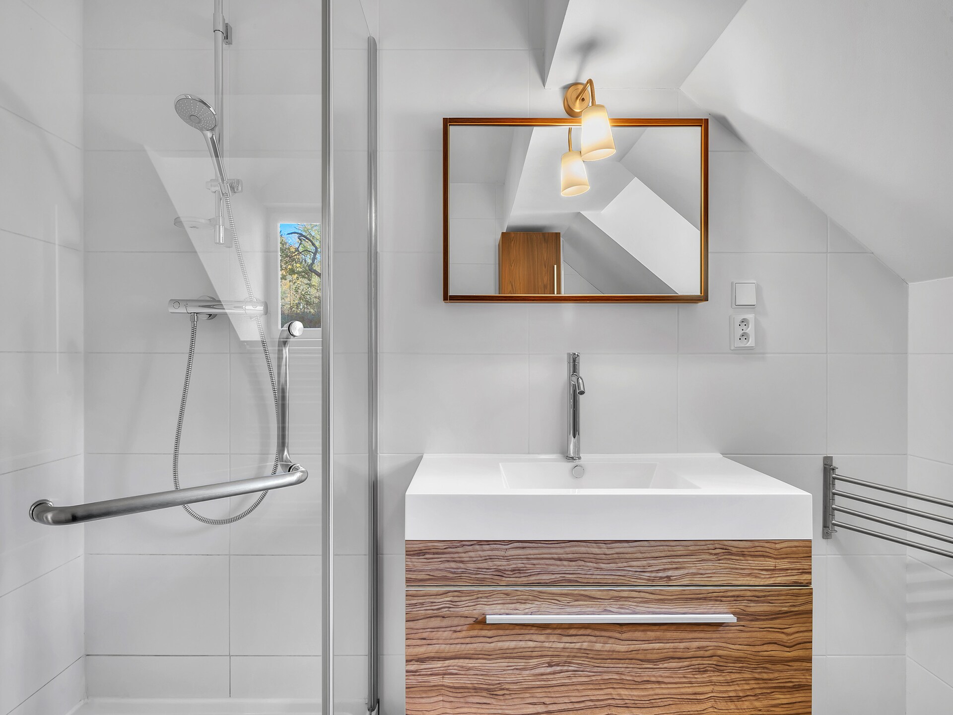 Moderne 11-persoons villa met privézwembad aan de golfbaan in Mladé Buky - foto 35