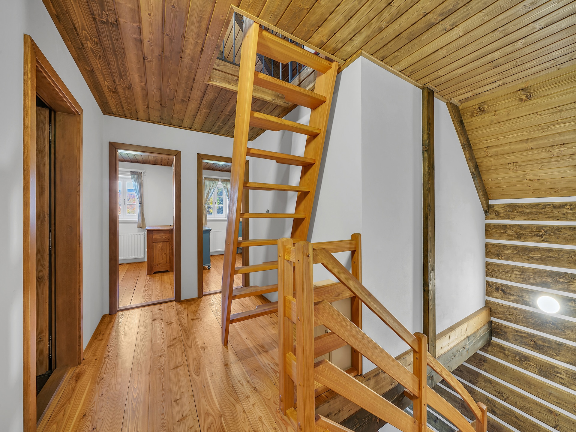 Ruime villa in Horní Maršov voor 20 personen - foto 18
