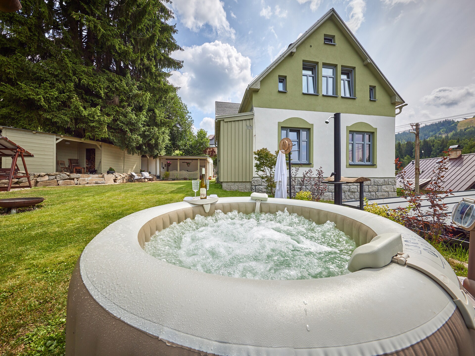 Ruime villa aan de golfbaan in Albrechtice, vlakbij de skilift - foto 42