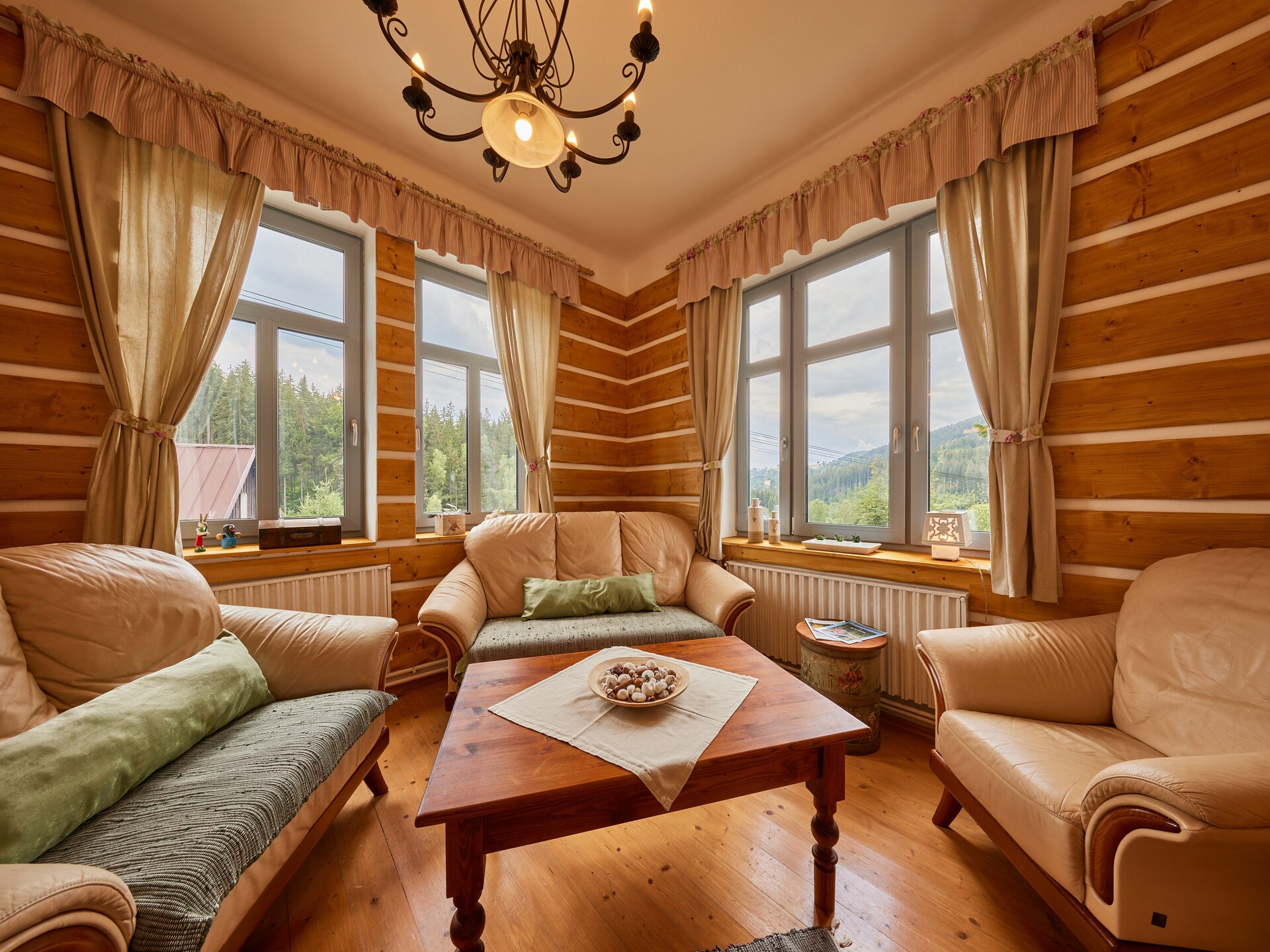 Ruime villa aan de golfbaan in Albrechtice, vlakbij de skilift - foto 2