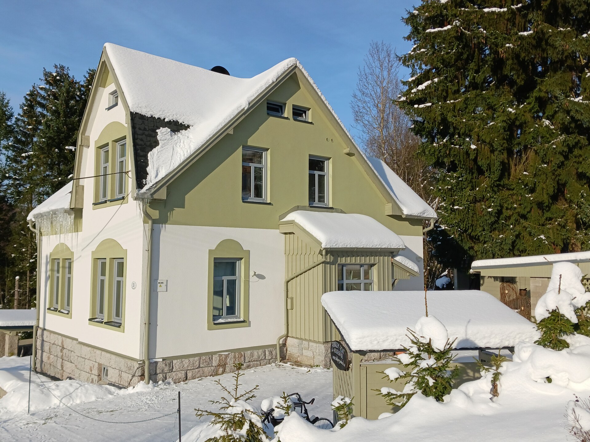 Ruime villa aan de golfbaan in Albrechtice, vlakbij de skilift - foto 43