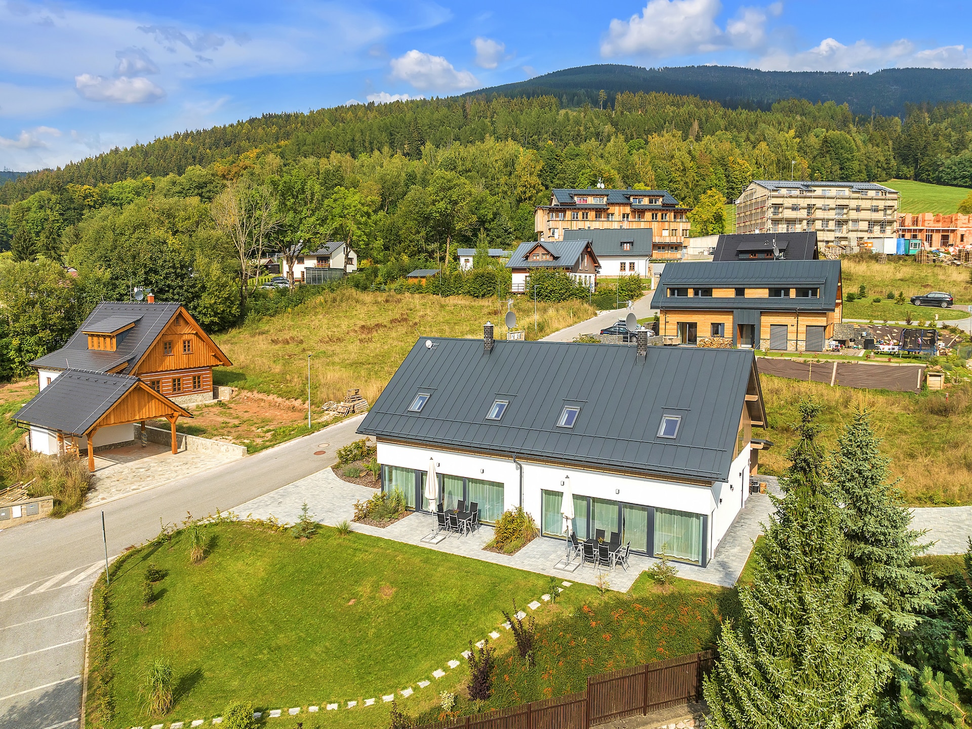 Centraal gelegen villa in Cerný Dul voor 16 personen - foto 43