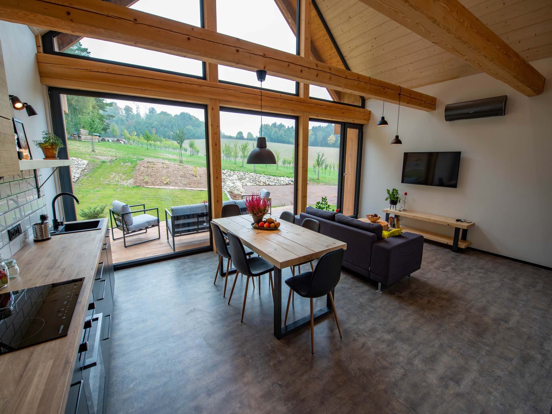 Vrijstaand vakantiehuis bij meer en kasteel Pernštejn - foto 3