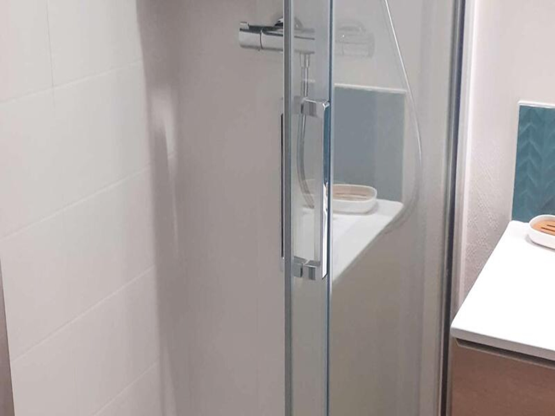 Knusse studio voor 4 bij Grande Plage, Carnac - Zwembad & Dichtbij Zee - foto 6
