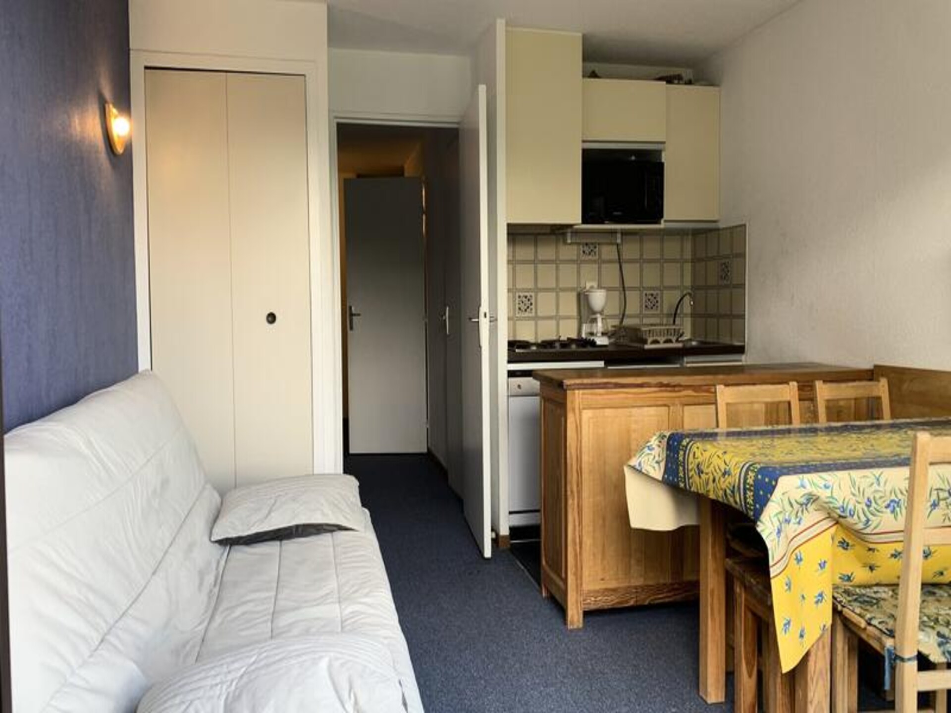 Licht appartement op 80m van de piste met balkon en panoramisch uitzicht - foto 1