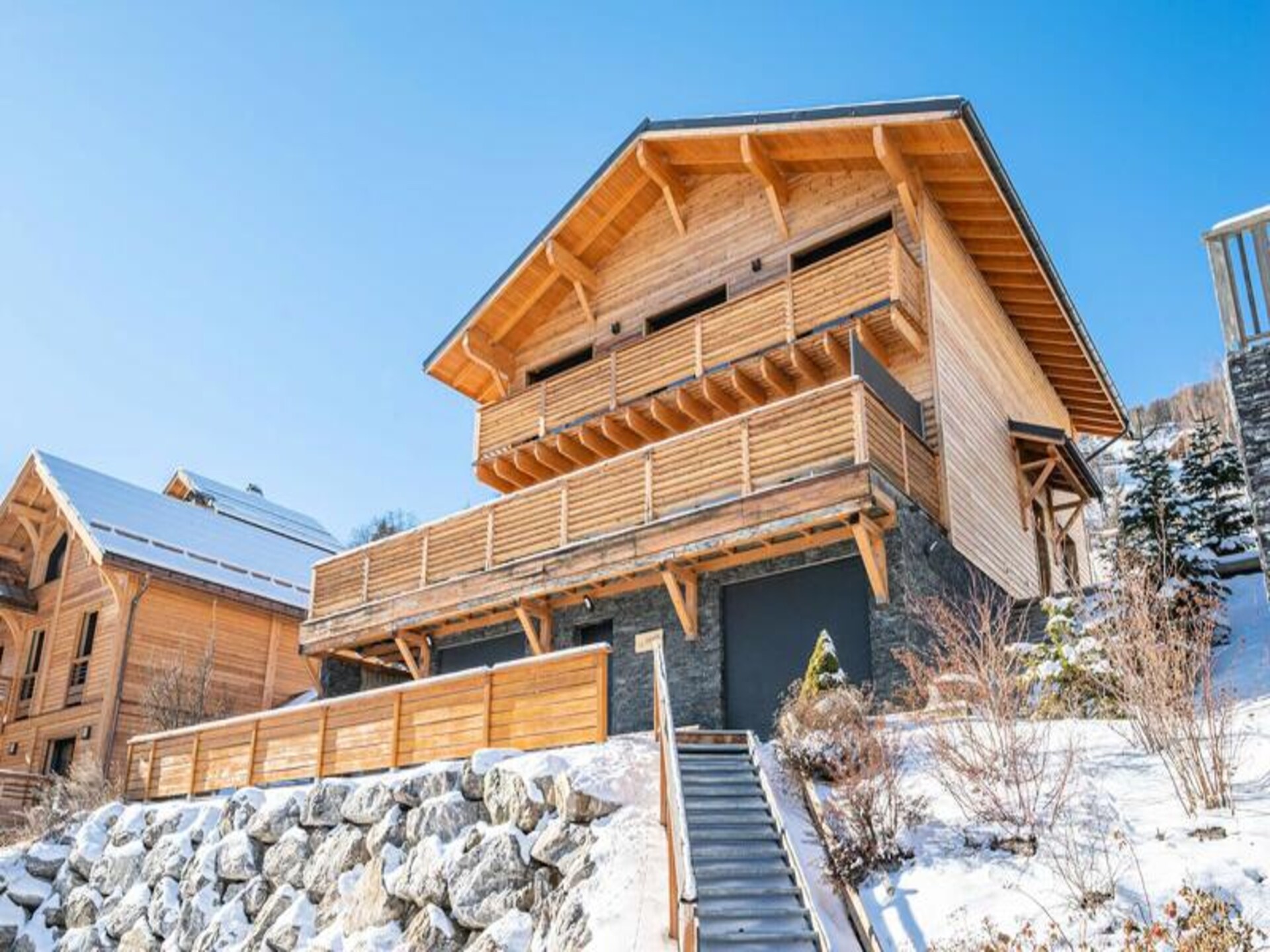 Ruim chalet voor 16 personen met jacuzzi, vlakbij de gondel in Pra Loup - foto 7