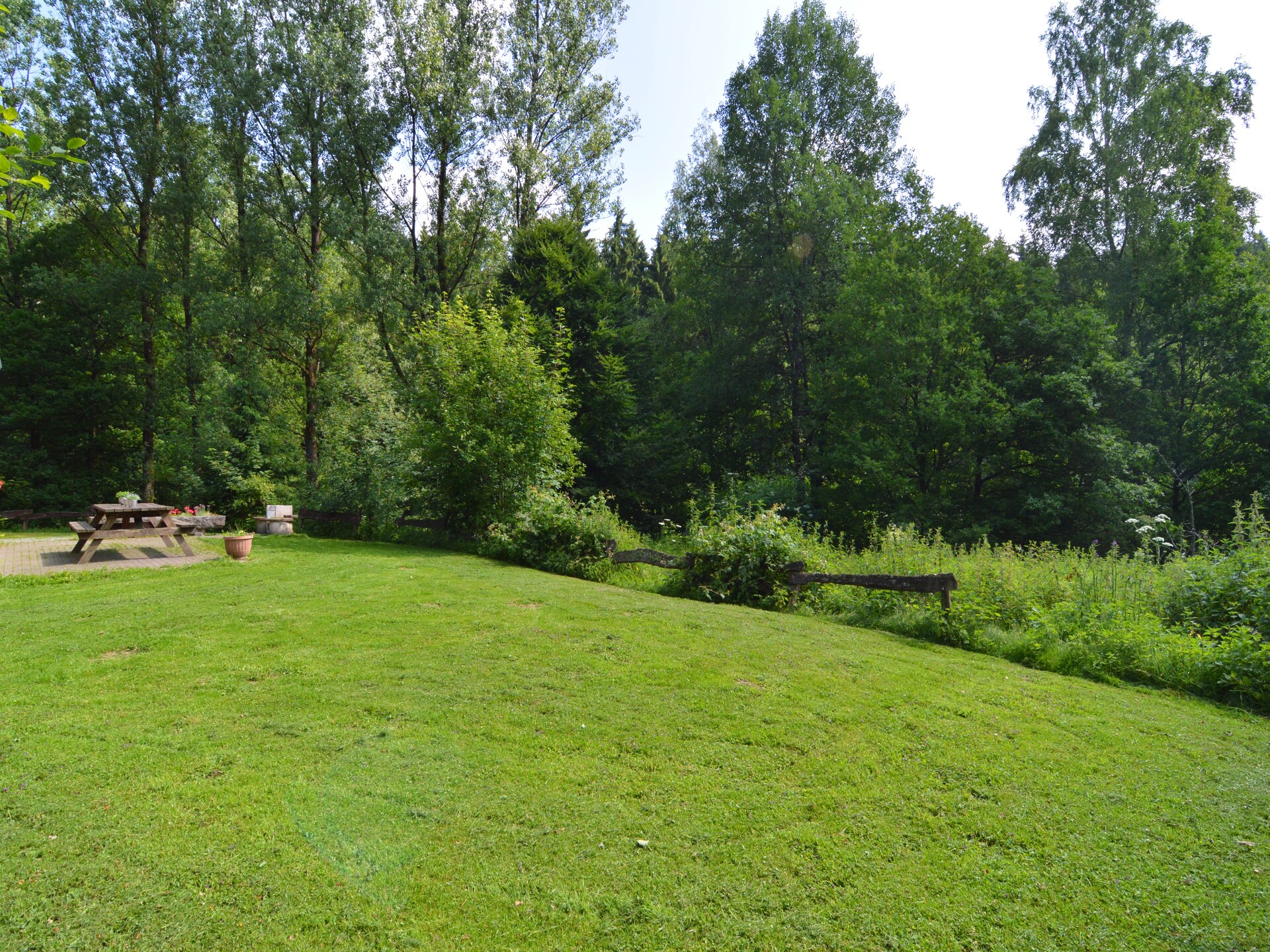Op 1 km van het meer: 10-persoons vakantiehuis in Bouillon-Noirefontaine - foto 29
