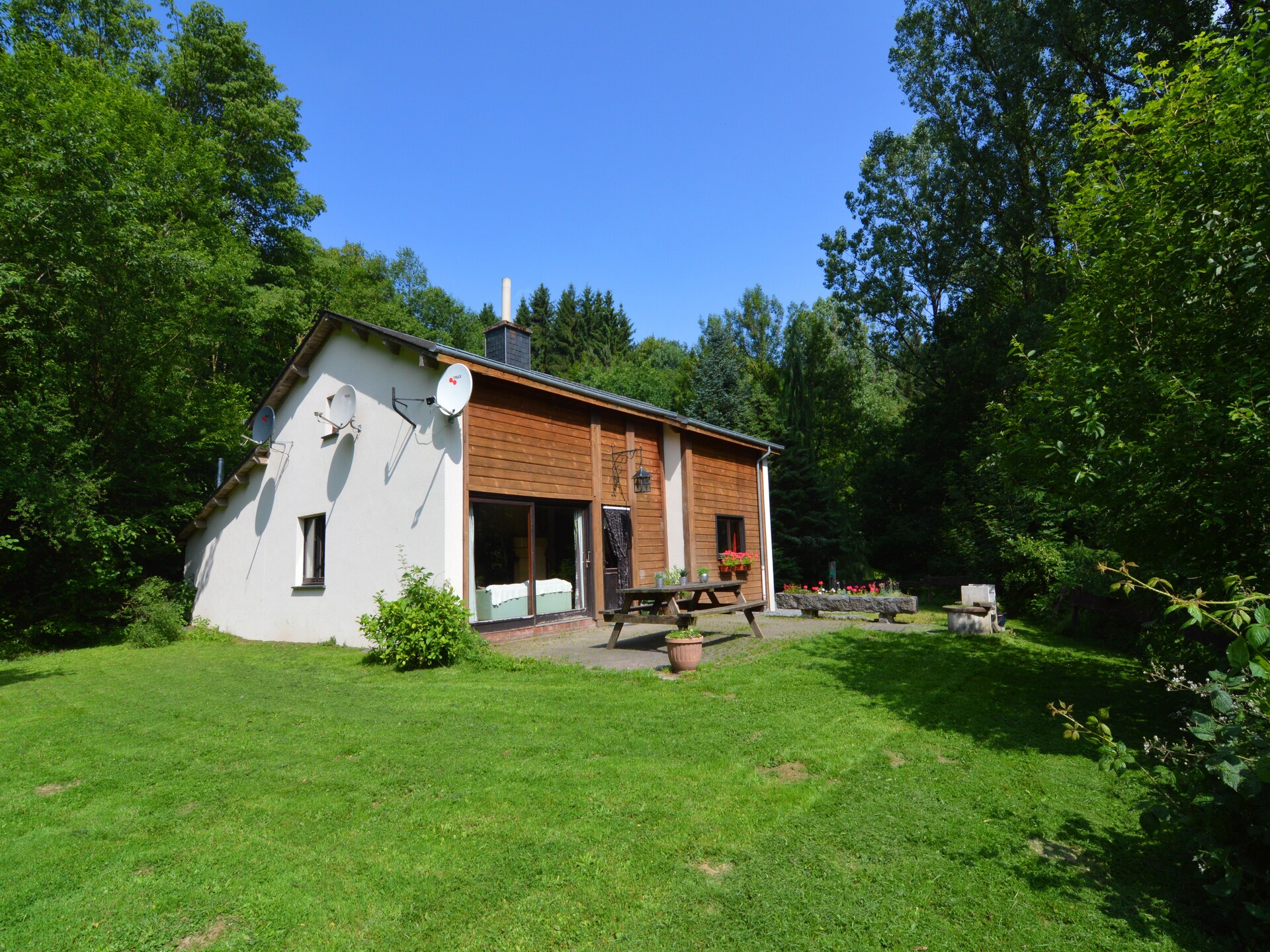 Op 1 km van het meer: 10-persoons vakantiehuis in Bouillon-Noirefontaine - foto 6