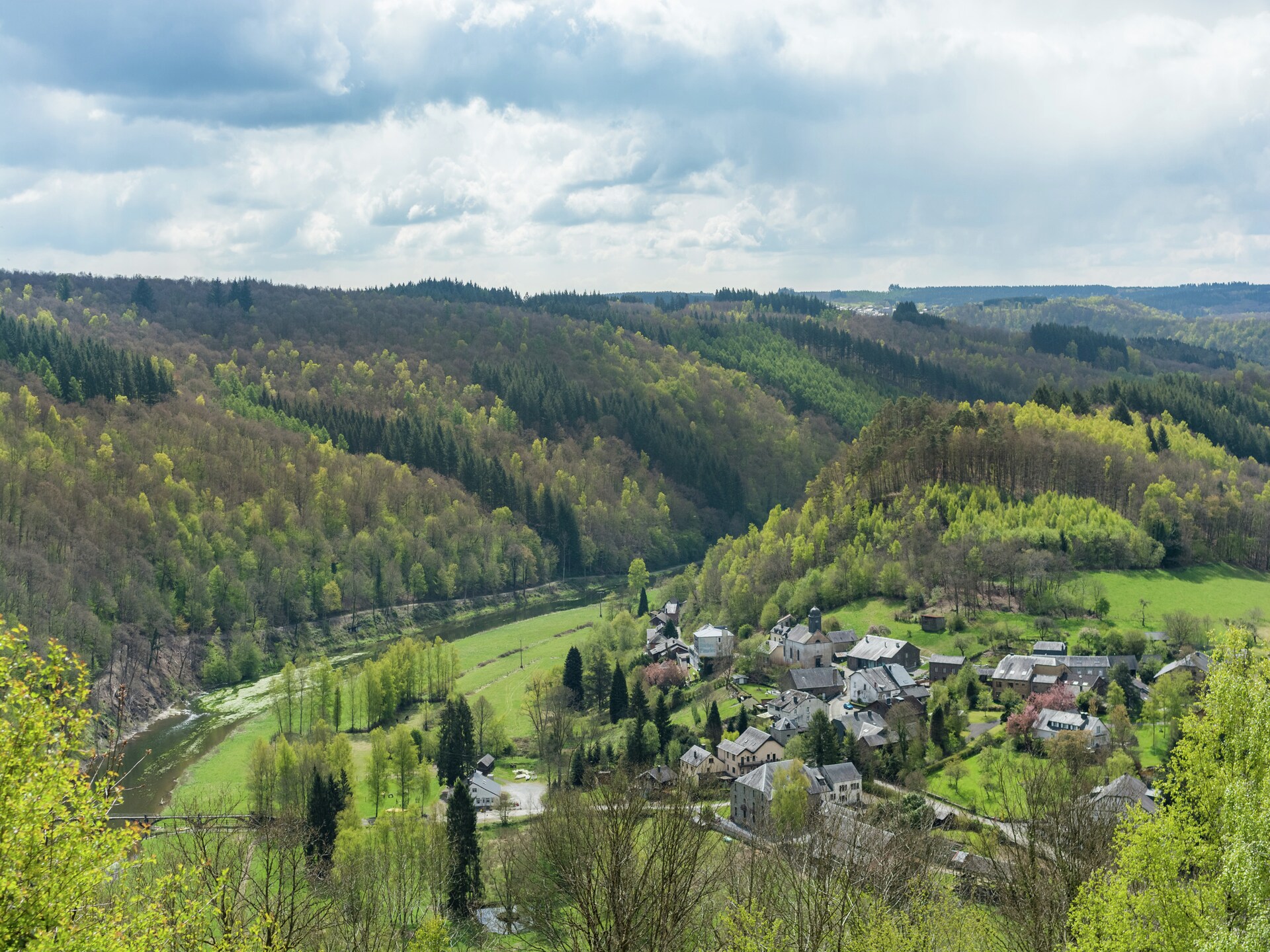 Op 1 km van het meer: 10-persoons vakantiehuis in Bouillon-Noirefontaine - foto 35