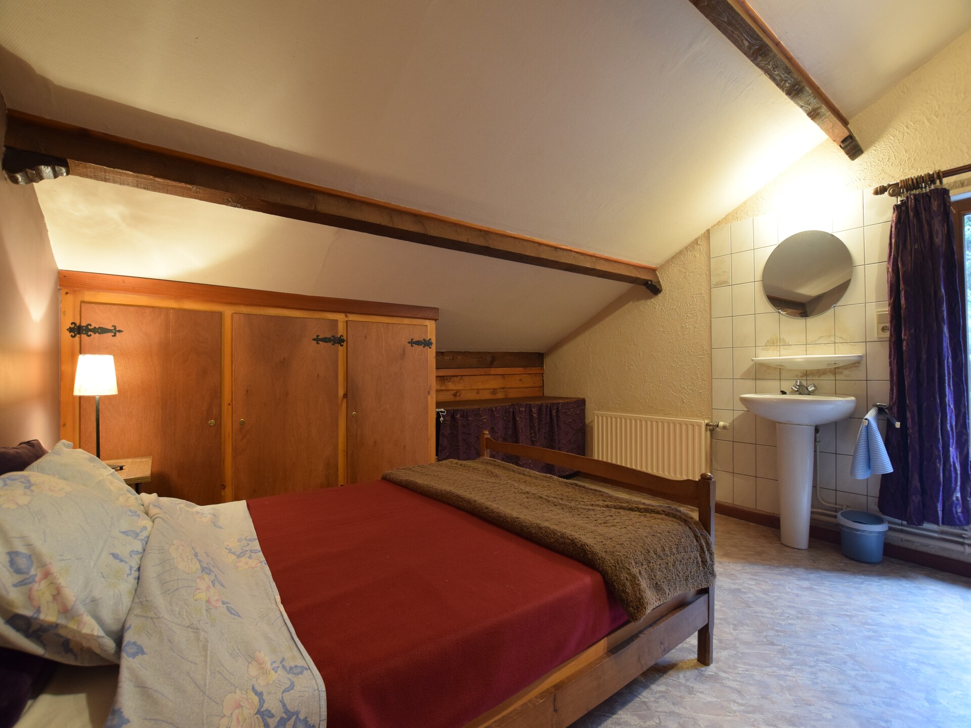 Op 1 km van het meer: 10-persoons vakantiehuis in Bouillon-Noirefontaine - foto 14