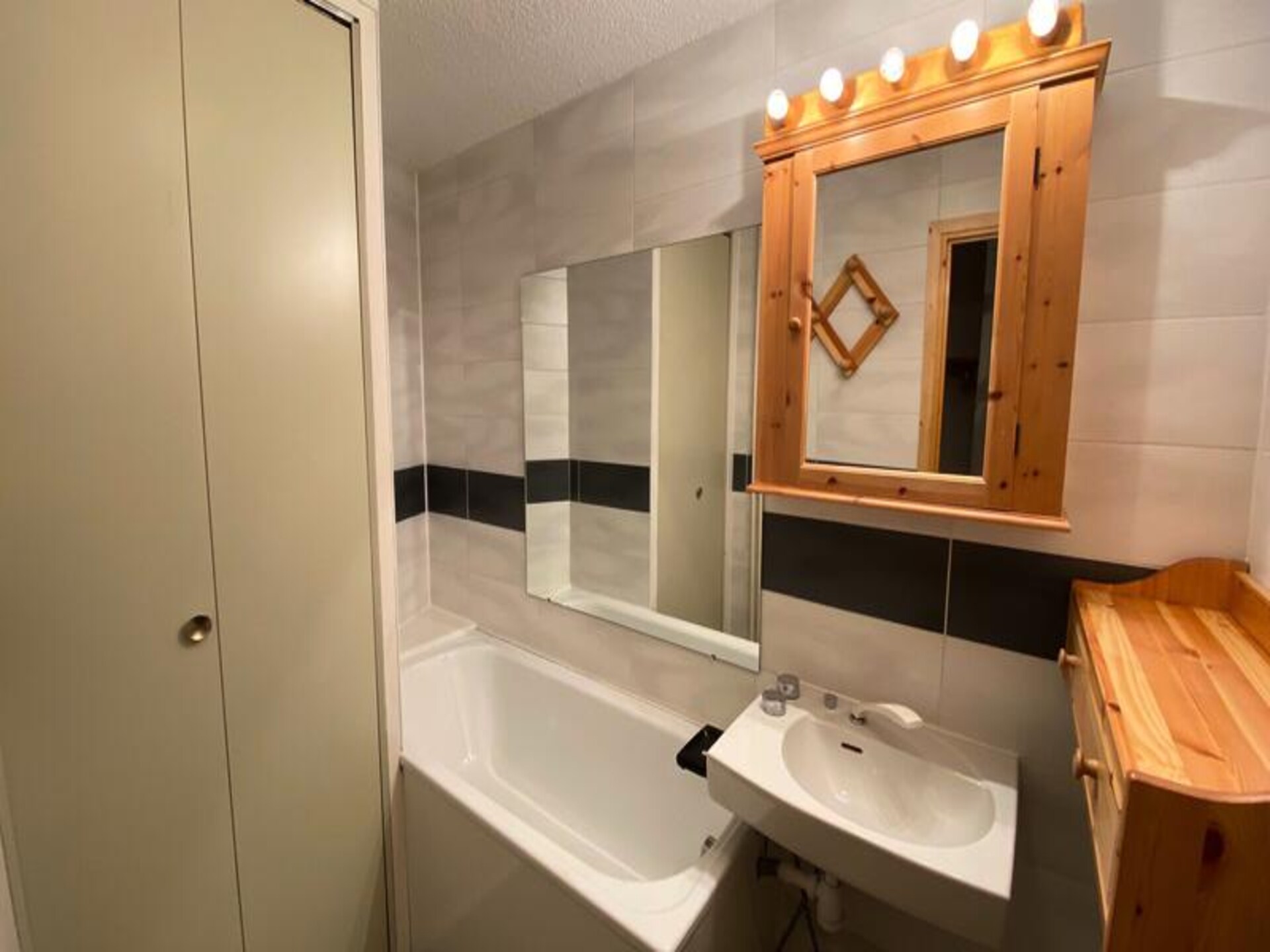 Ski-in/ski-out appartement voor 4 personen in Montgenèvre, vlakbij de lift - foto 9