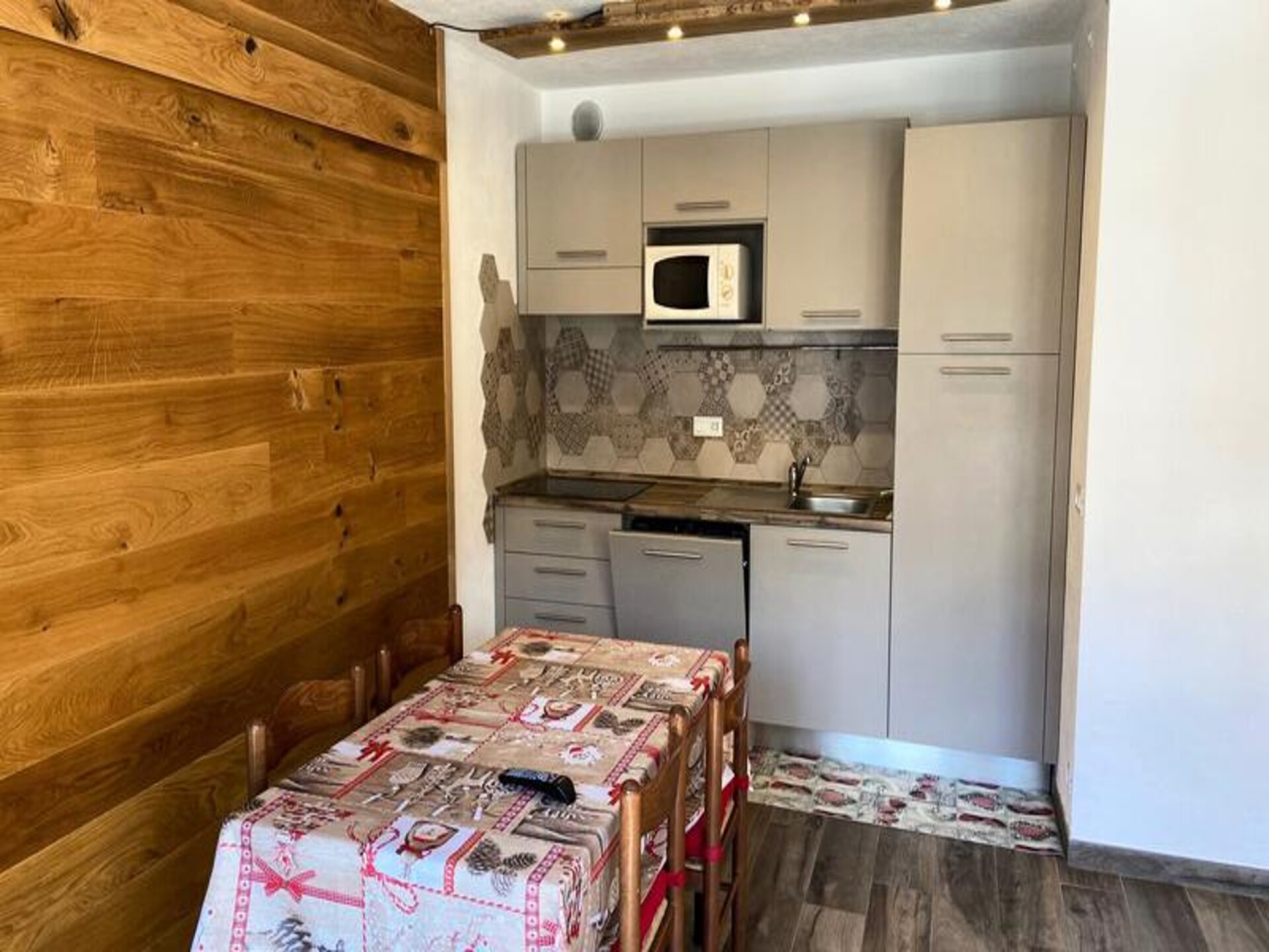 Zonnig appartement op 50 meter van de piste in Montgenèvre - foto 7