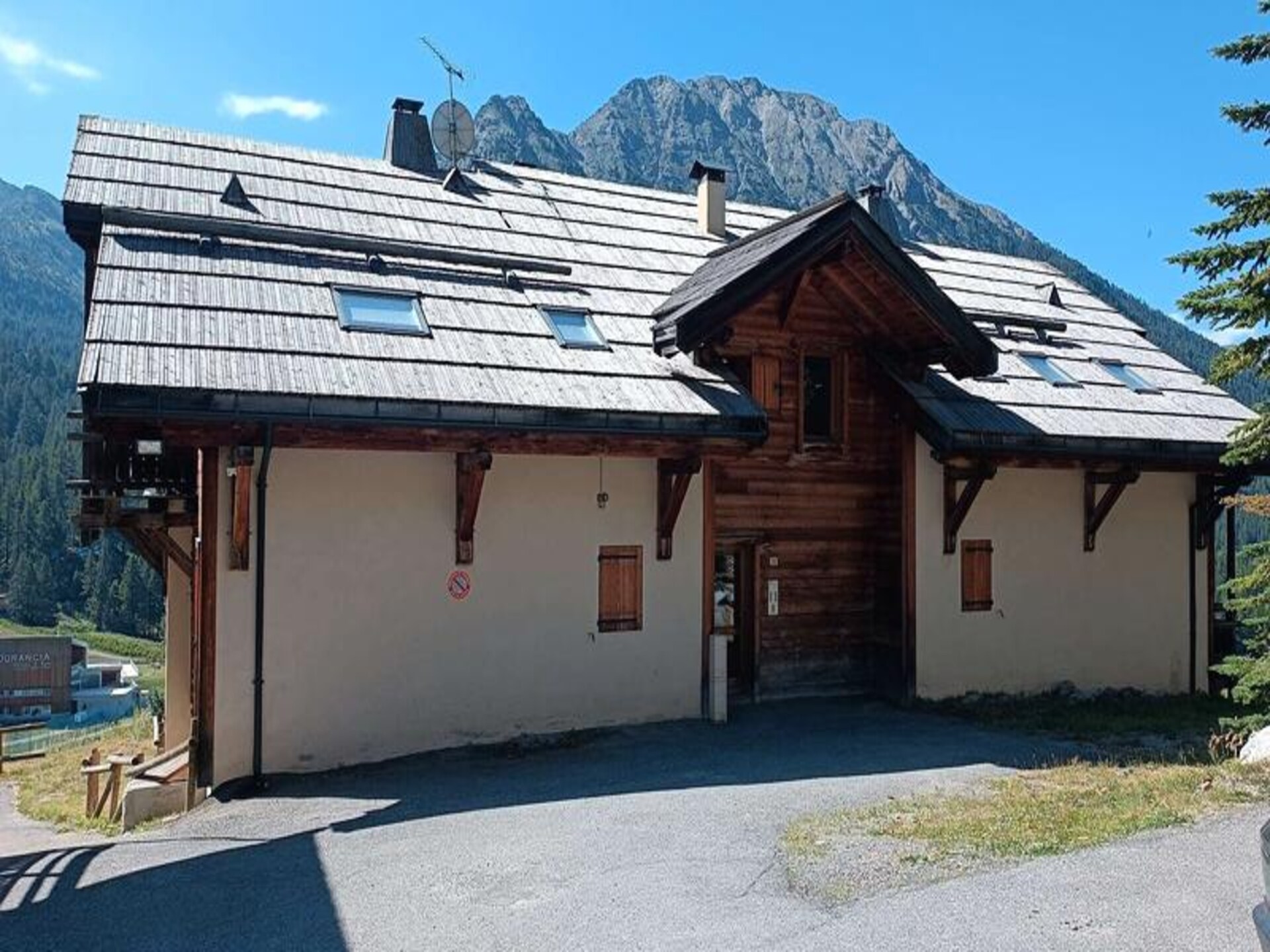 Gerenoveerd studio-appartement op 500m van de piste met tuin & terras - foto 13