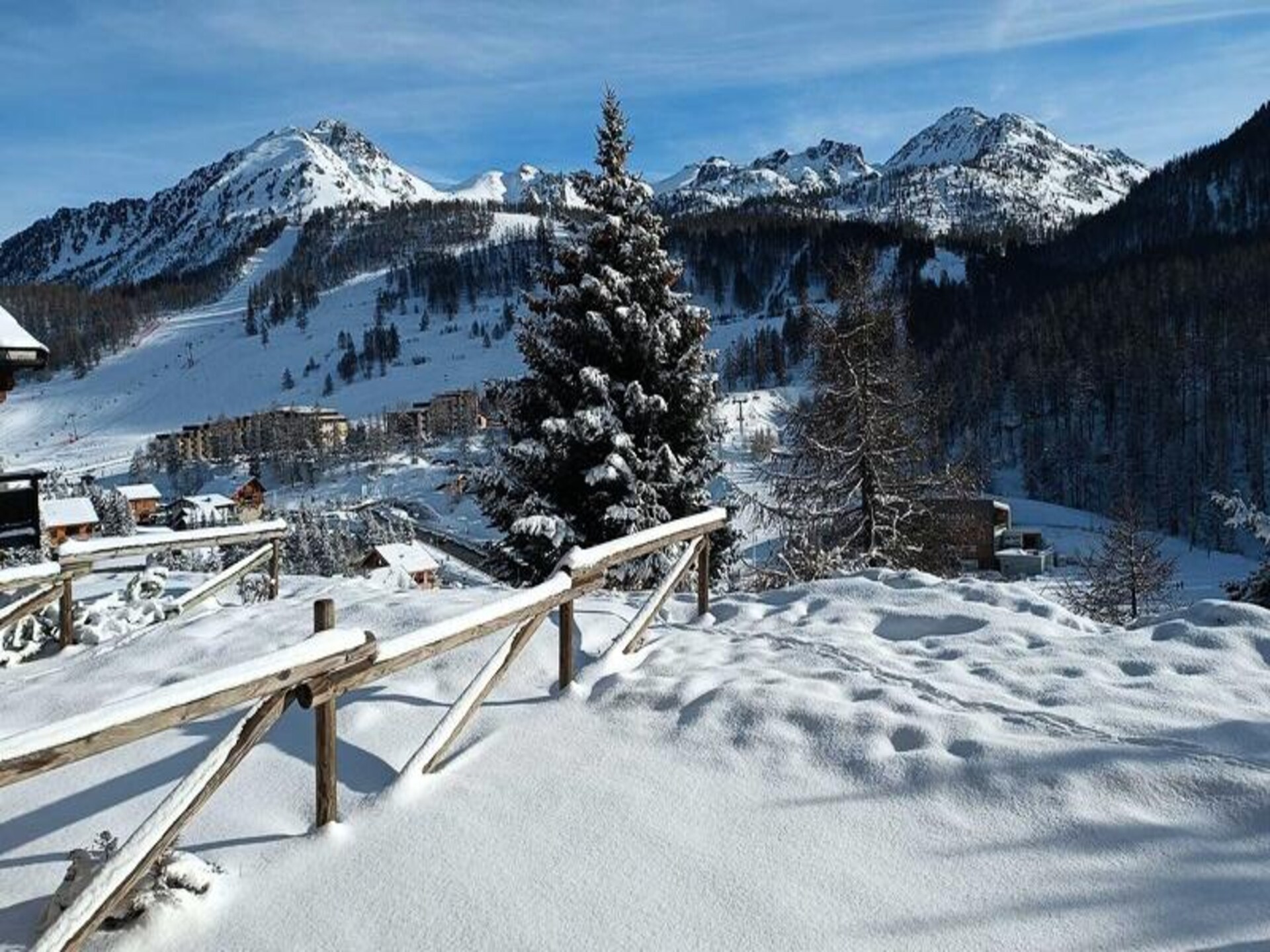 Gerenoveerd studio-appartement op 500m van de piste met tuin & terras - foto 16