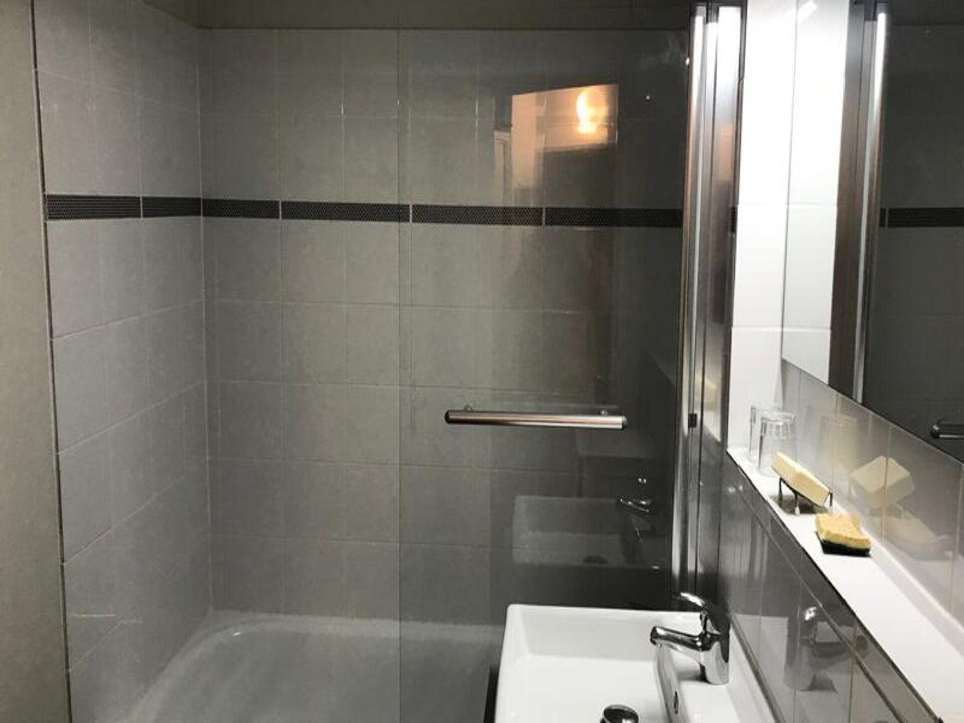 Rustiek appartement voor 8 personen op 100 meter van de piste in Montgenèvre - foto 12
