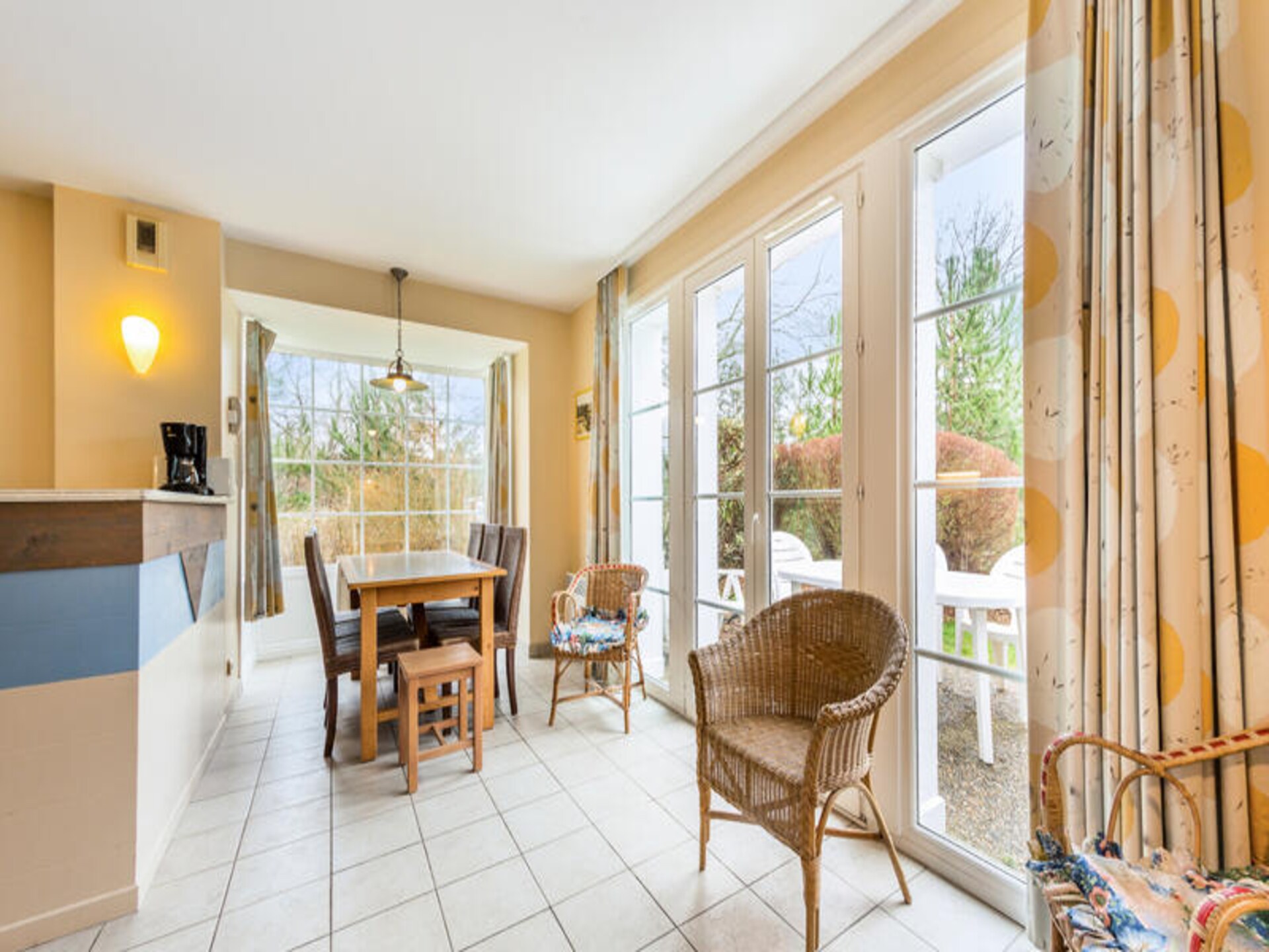 Ruim appartement voor 8 bij strand Fort-Mahon-Plage, tuin - foto 10