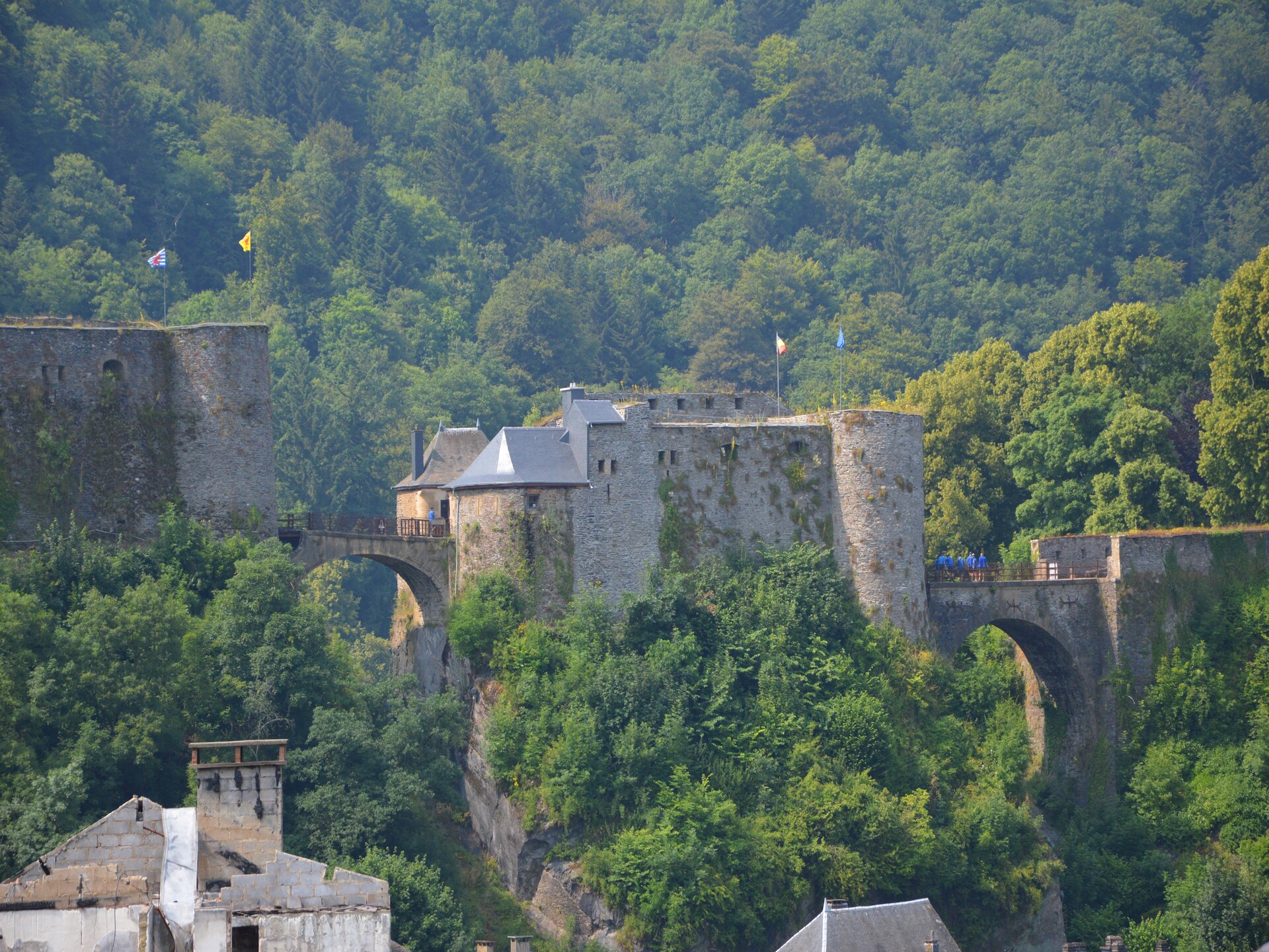 5-persoons vakantiehuis aan het meer in Bouillon - foto 34
