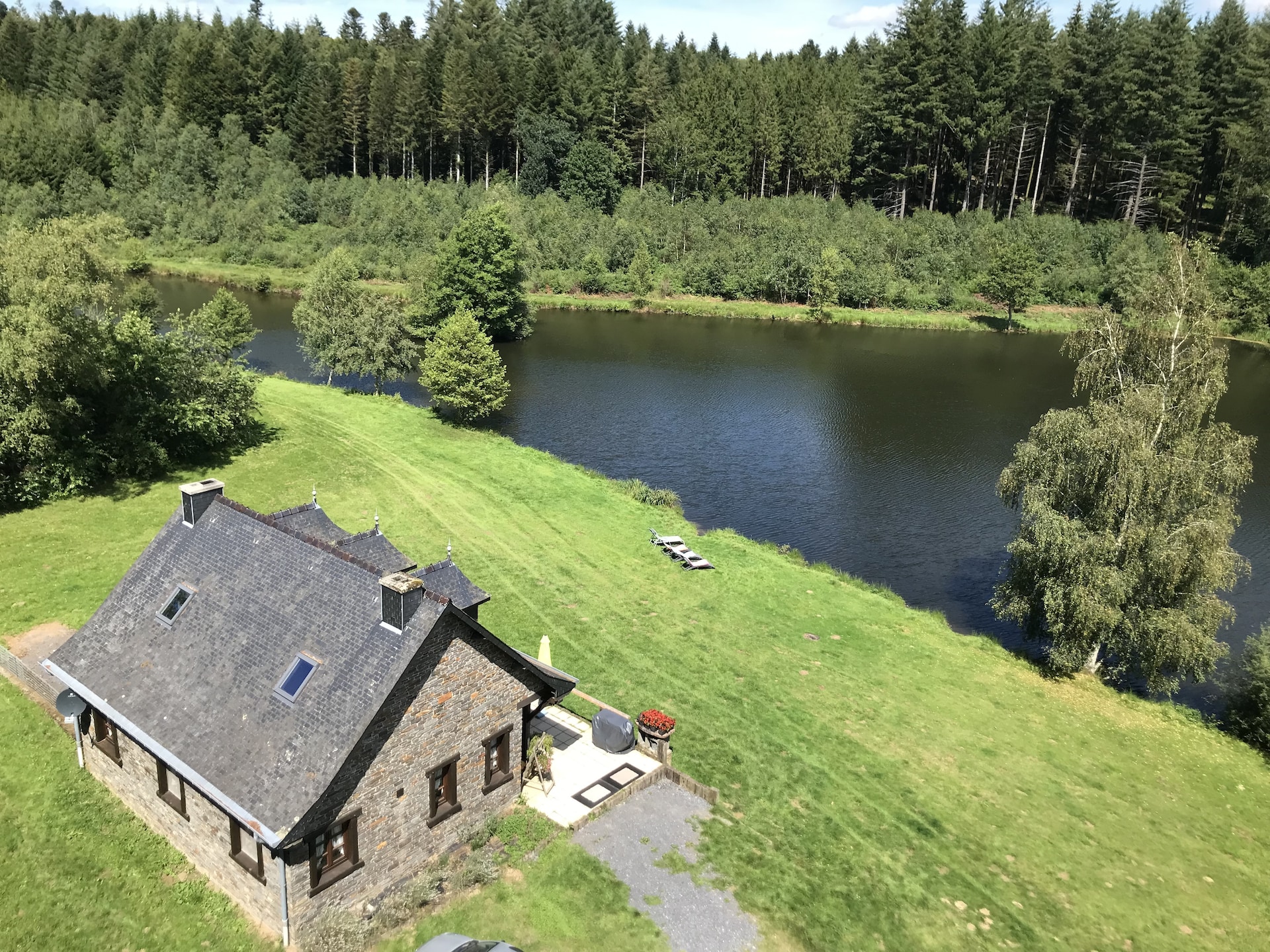 5-persoons vakantiehuis aan het meer in Bouillon - foto 1