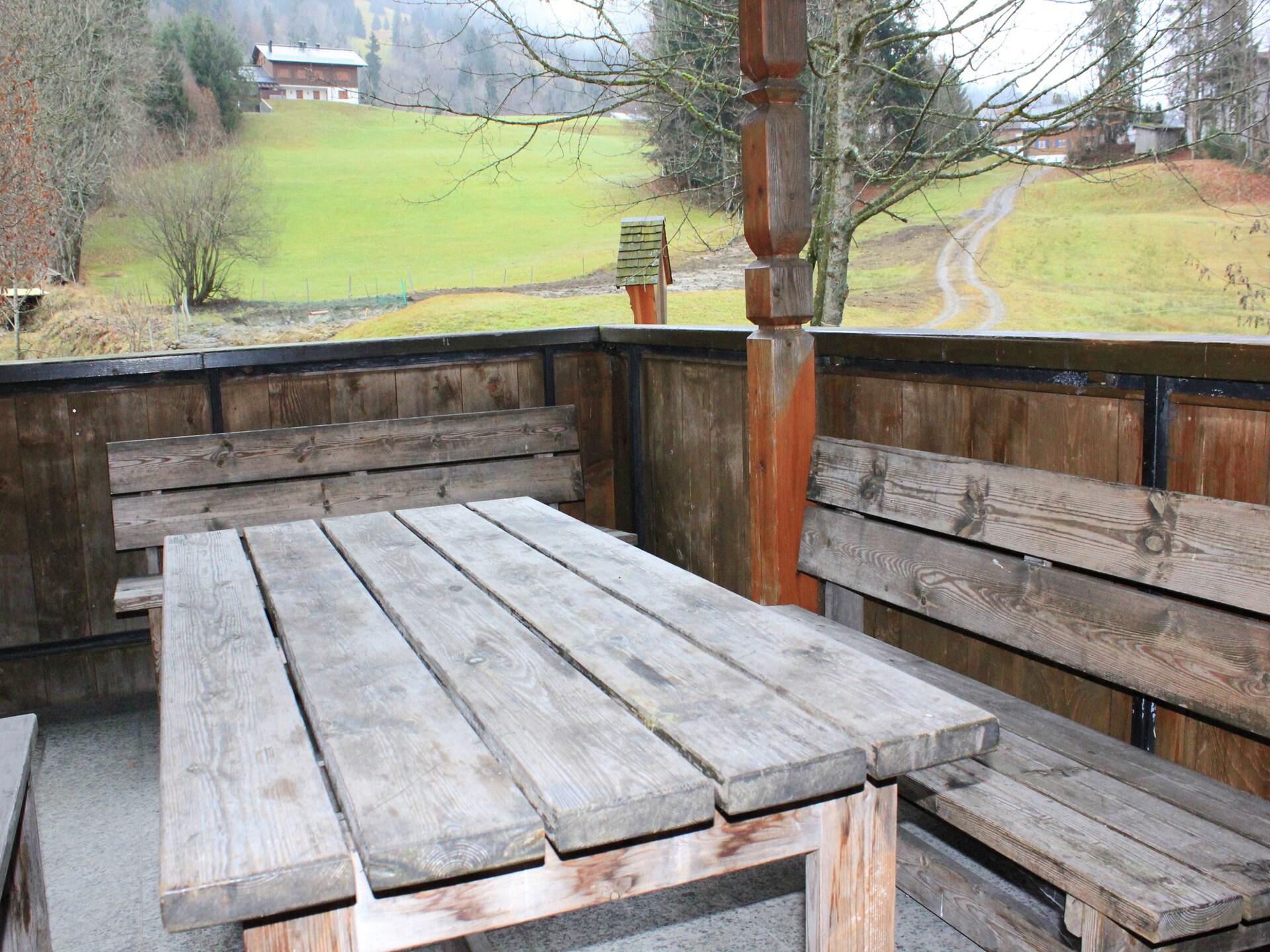 Vrijstaand chalet voor 7 in Sibratsgfäll, direct aan de skilift - foto 12