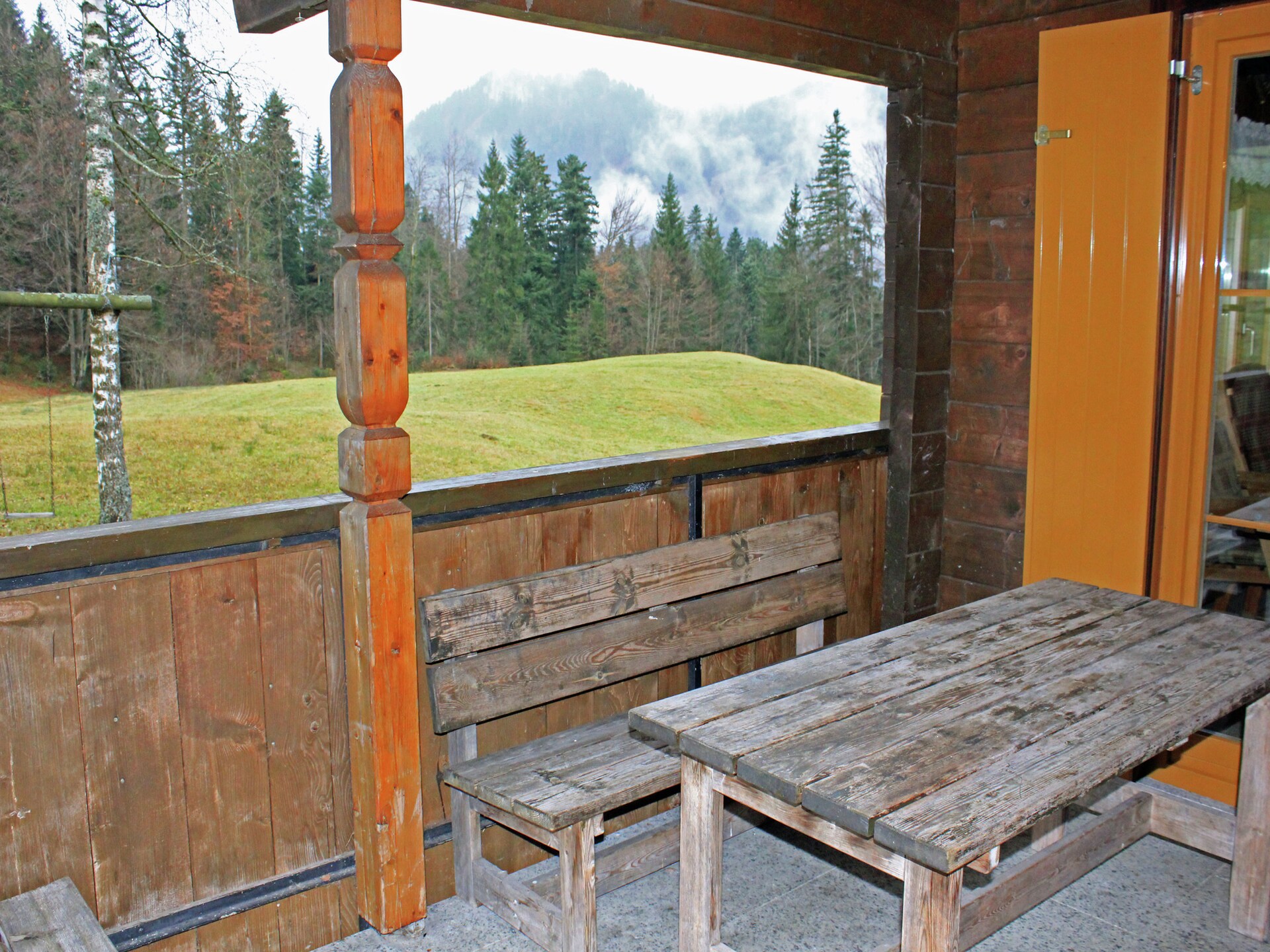 Vrijstaand chalet voor 7 in Sibratsgfäll, direct aan de skilift - foto 13