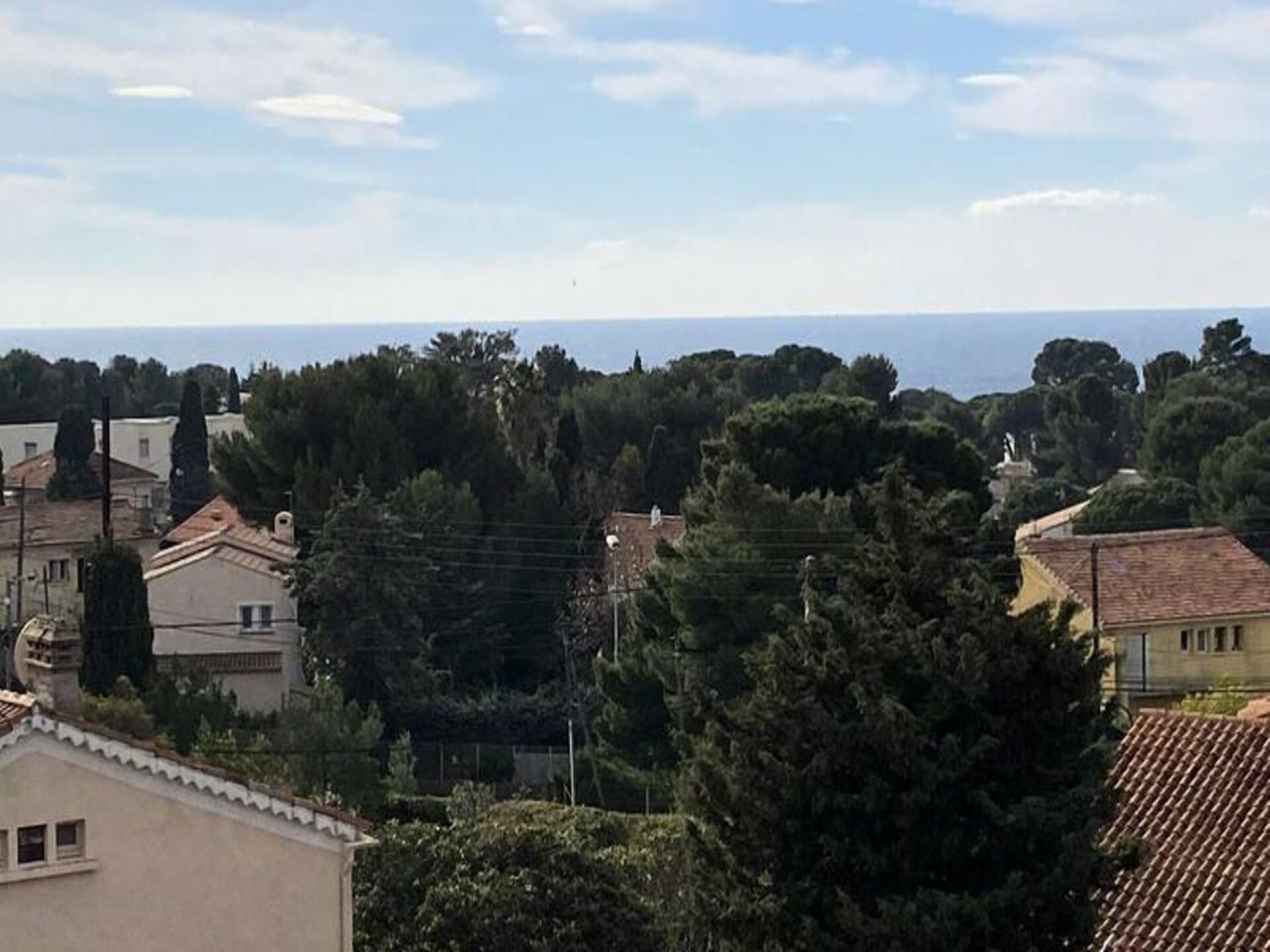 Zonnig appartement met zeezicht en loggia in Bandol - foto 1