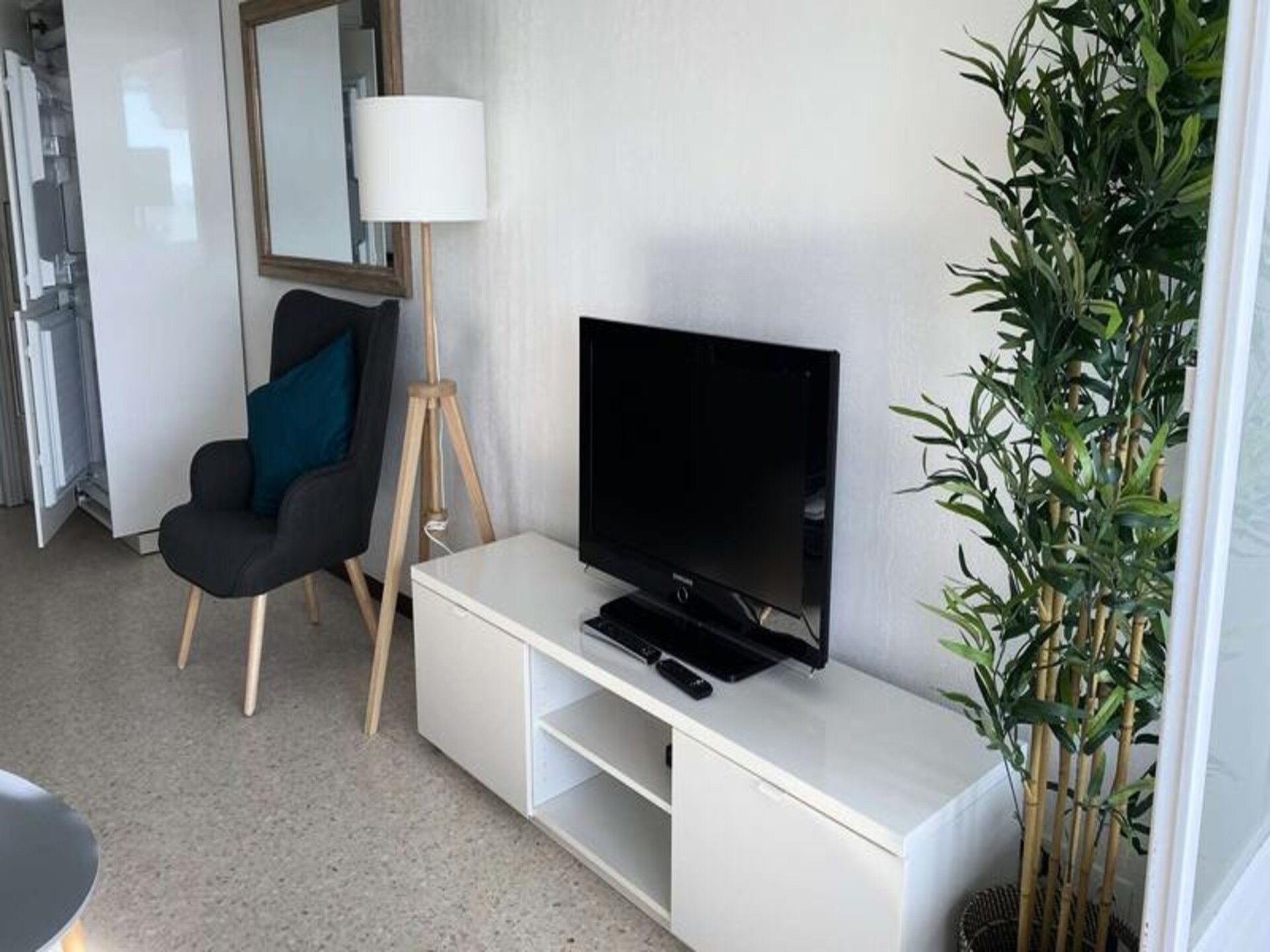 Zonnig appartement met zeezicht en loggia in Bandol - foto 6