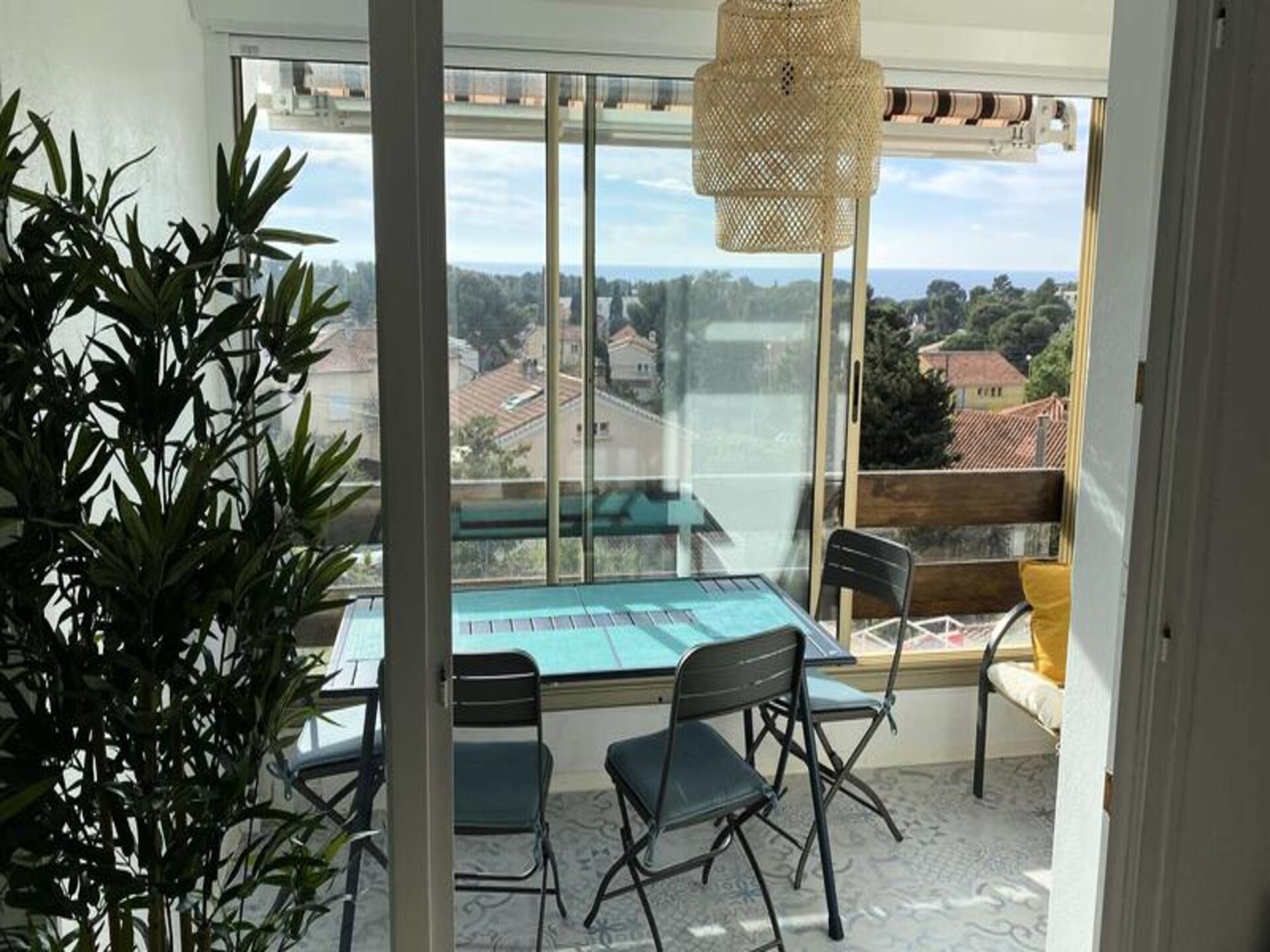 Zonnig appartement met zeezicht en loggia in Bandol - foto 10
