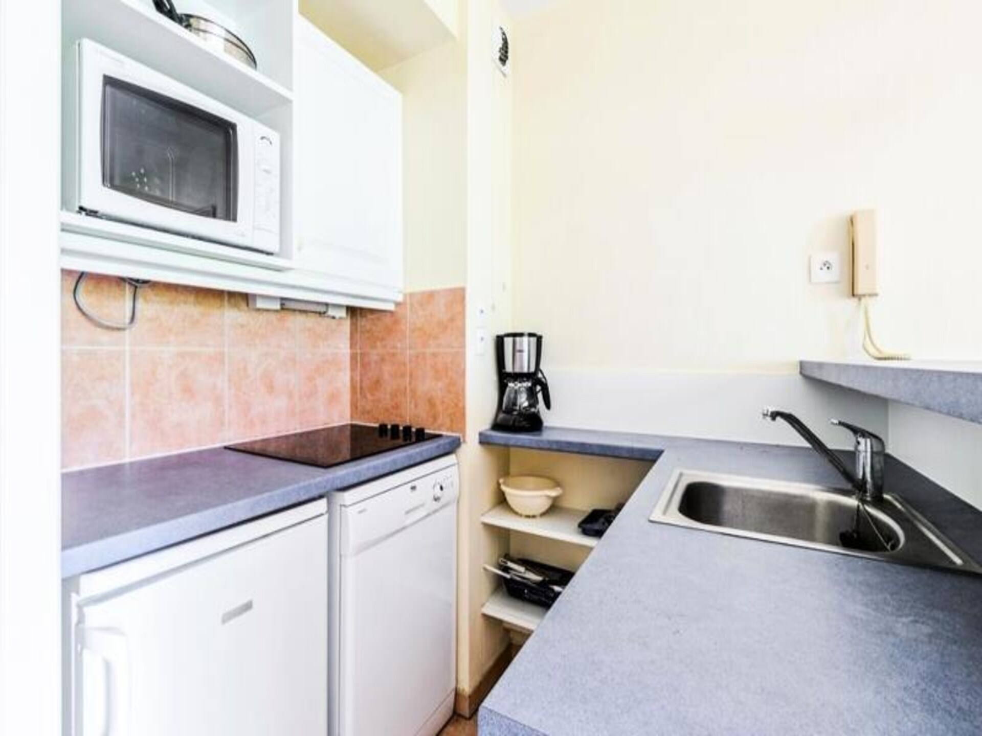 Appartement met zeezicht en zwembad nabij strand Issambres - foto 12