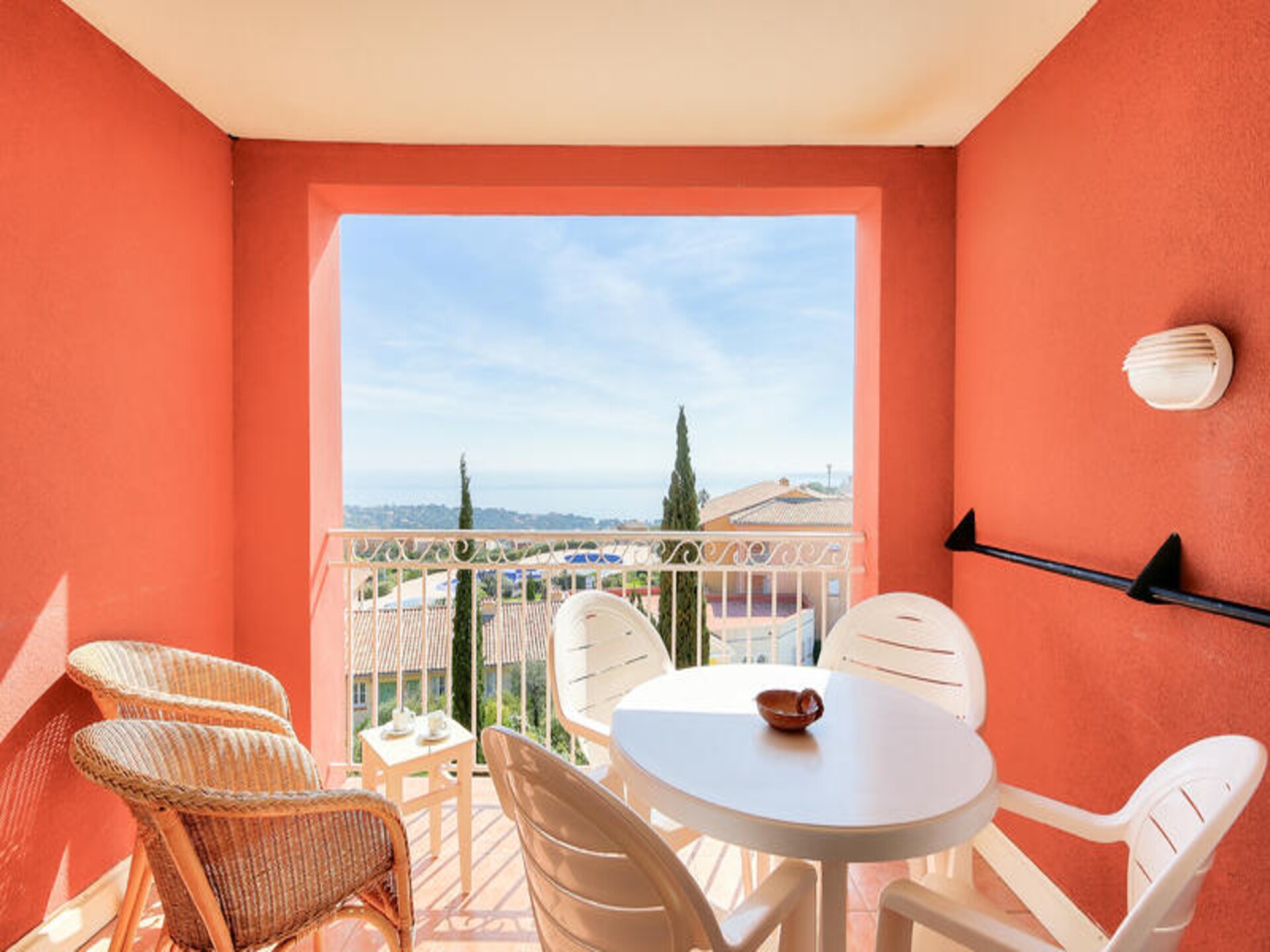 Zonnig appartement met zeezicht nabij Sainte-Maxime - foto 15