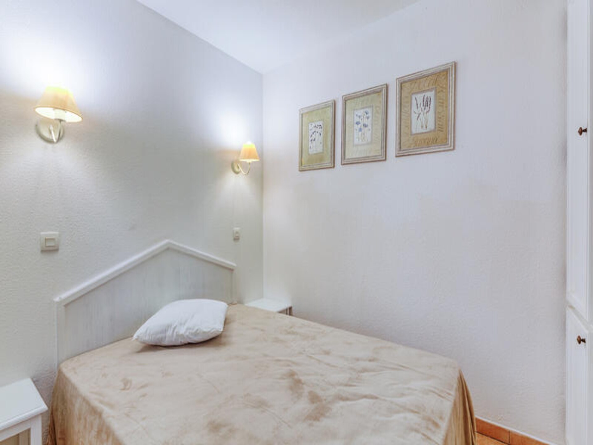 Zonovergoten appartement met zeezicht en tuin nabij Sainte-Maxime - foto 17