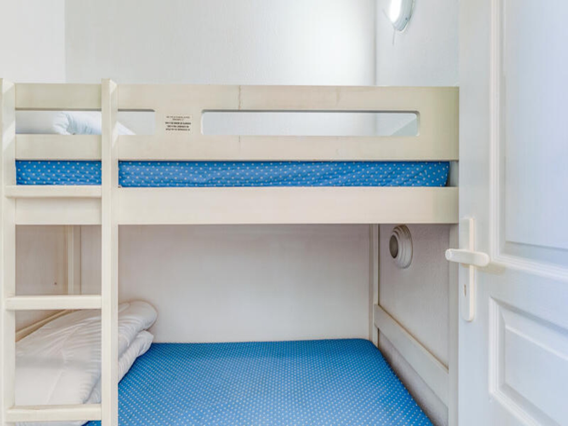 Zonovergoten appartement met zeezicht en tuin nabij Sainte-Maxime - foto 18