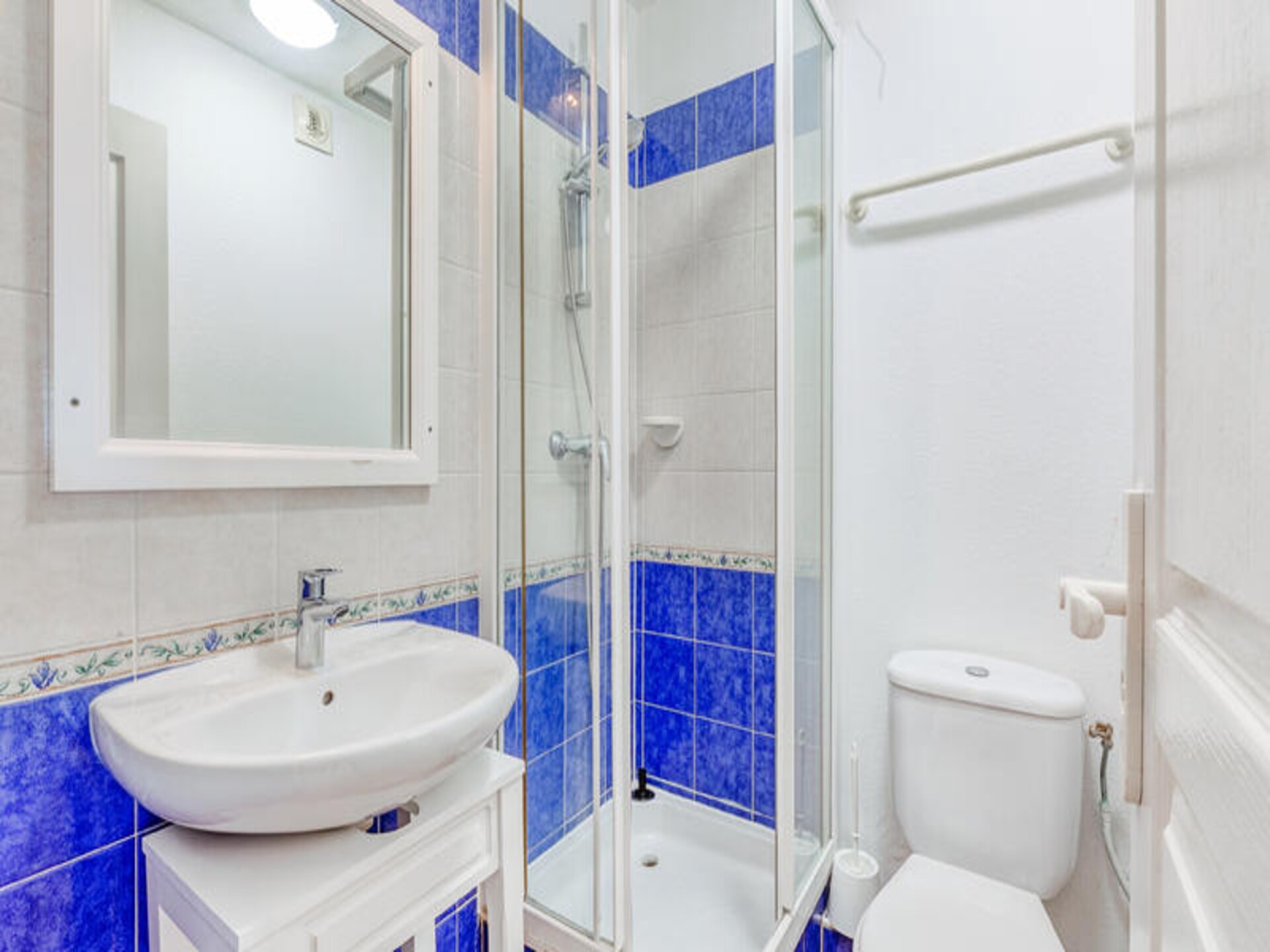 Zonovergoten appartement met zeezicht en tuin nabij Sainte-Maxime - foto 20