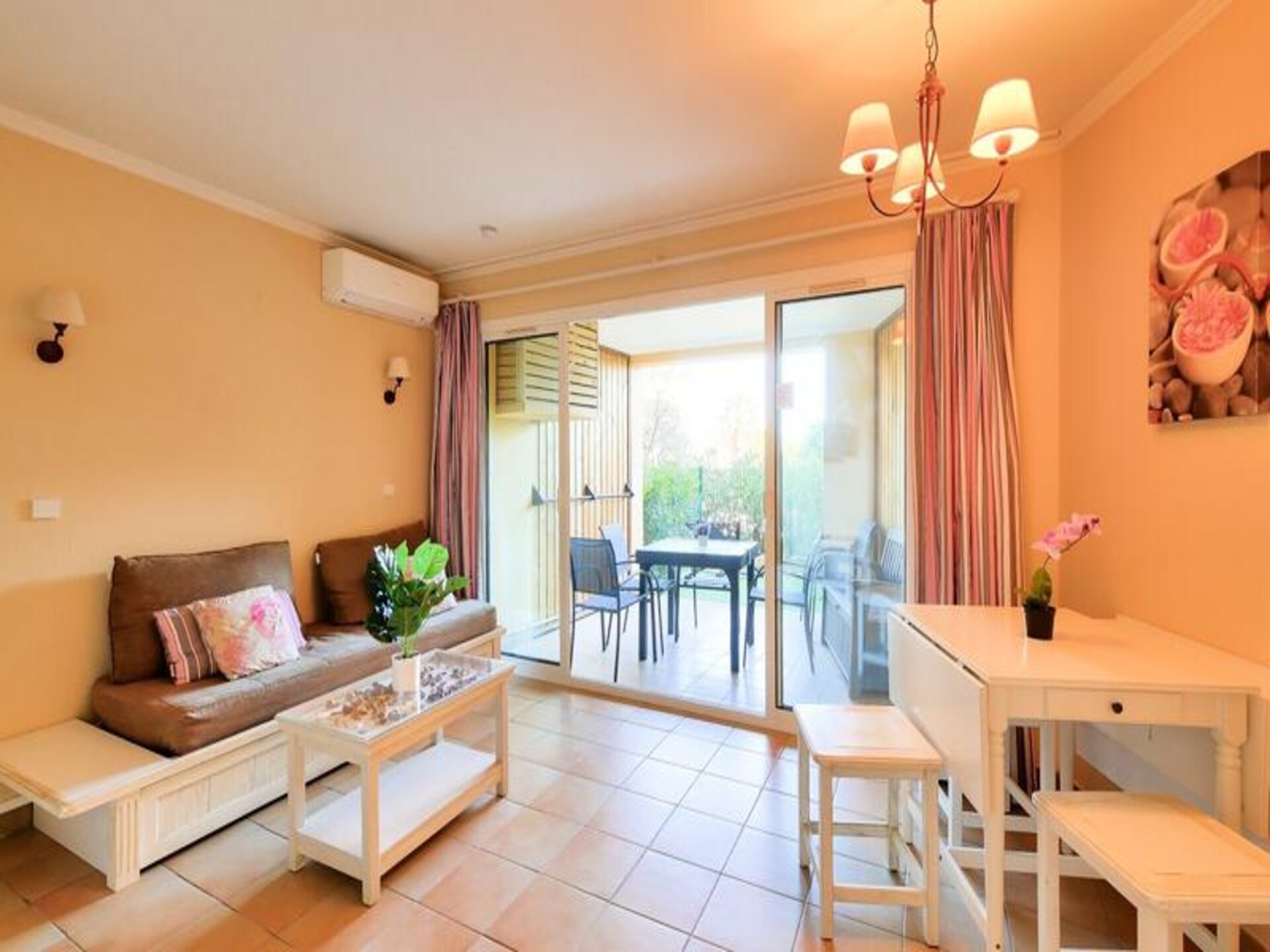 Licht appartement op 100 meter van strand Les Issambres met zwembad - foto 14