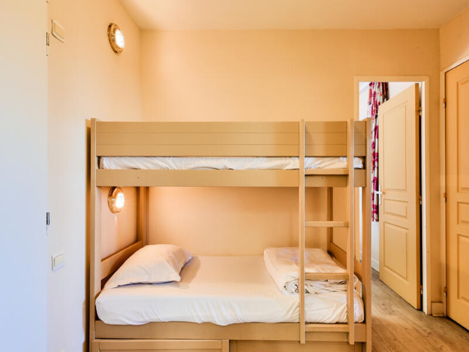 Gezellig appartement met zeezicht in Les Issambres, vlakbij stranden - foto 16