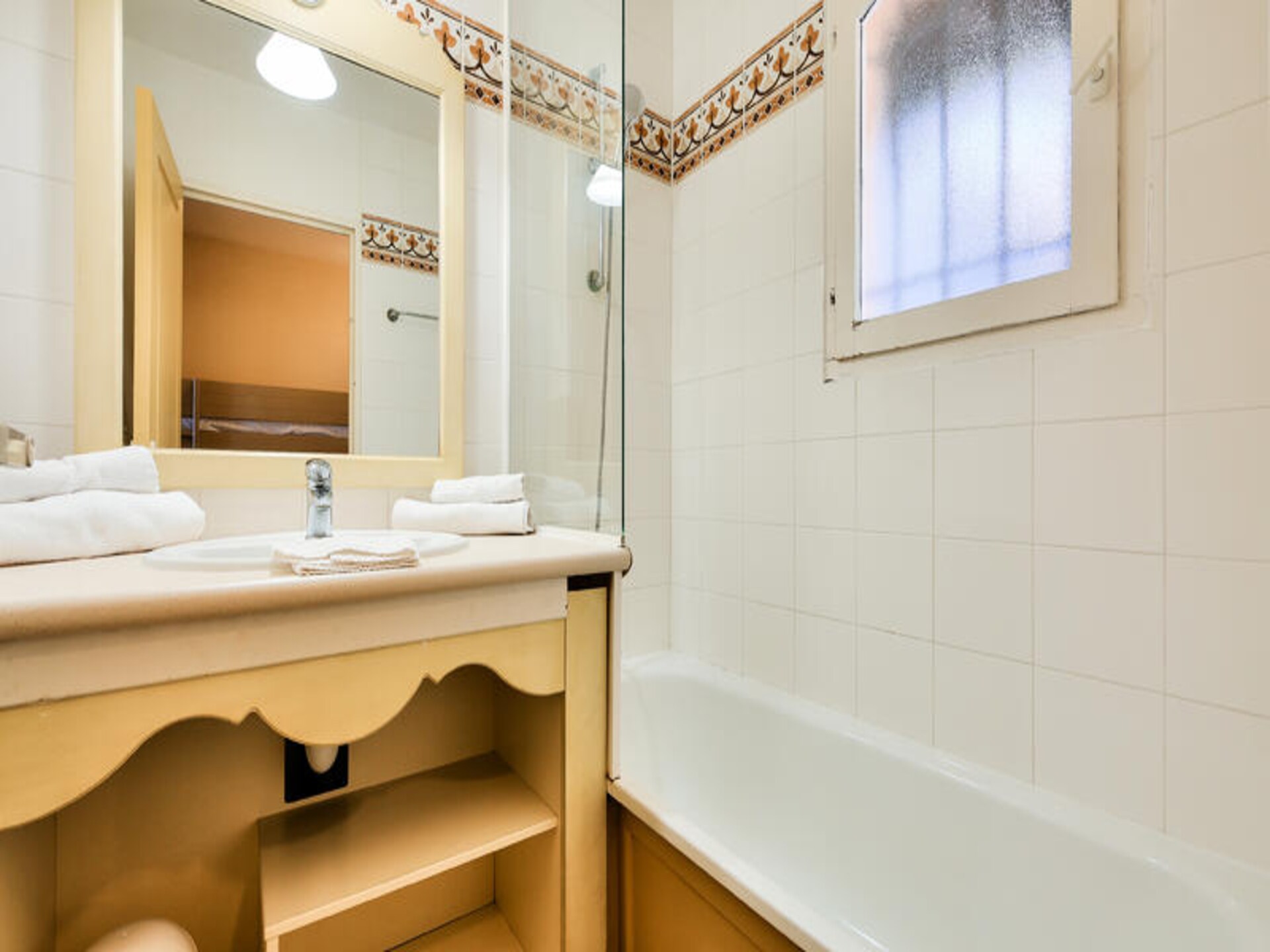 Gezellig appartement met zeezicht in Les Issambres, vlakbij stranden - foto 18