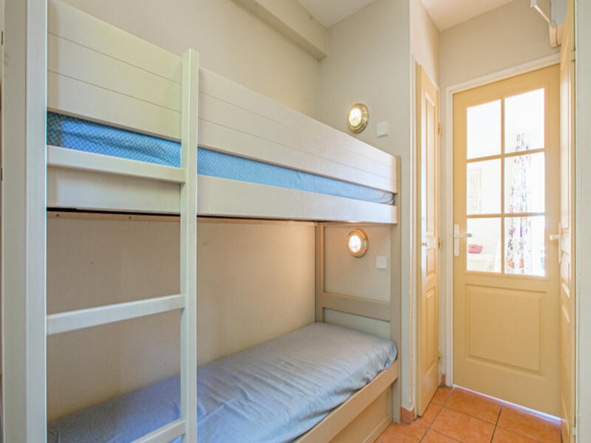 Zonnig appartement met zeezicht en zwembad in Les Issambres - foto 15