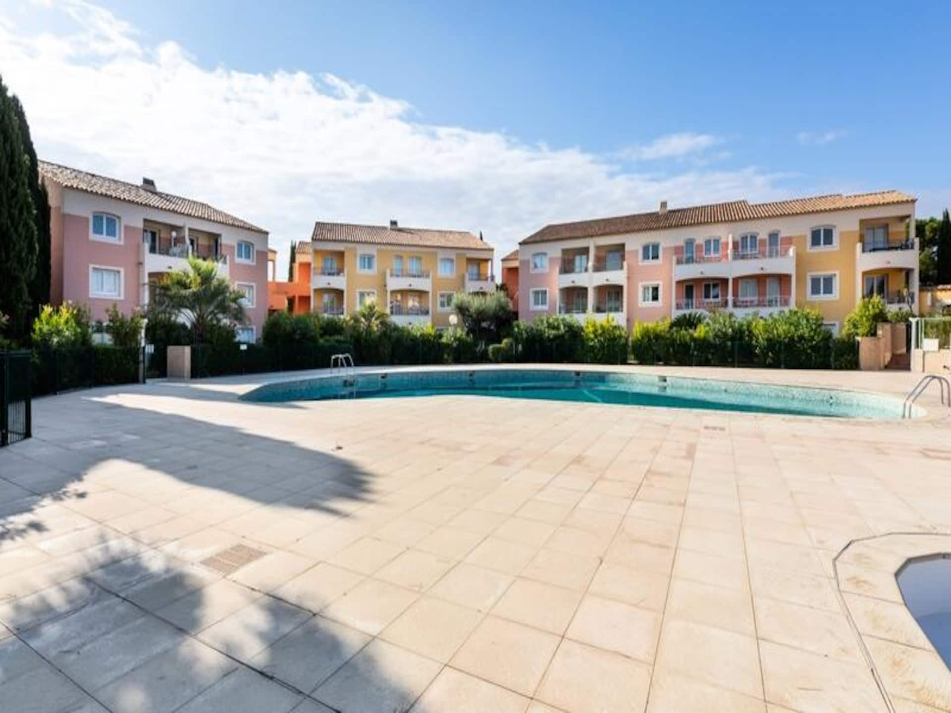 Knus appartement met zeezicht en terras in Les Issambres - foto 8