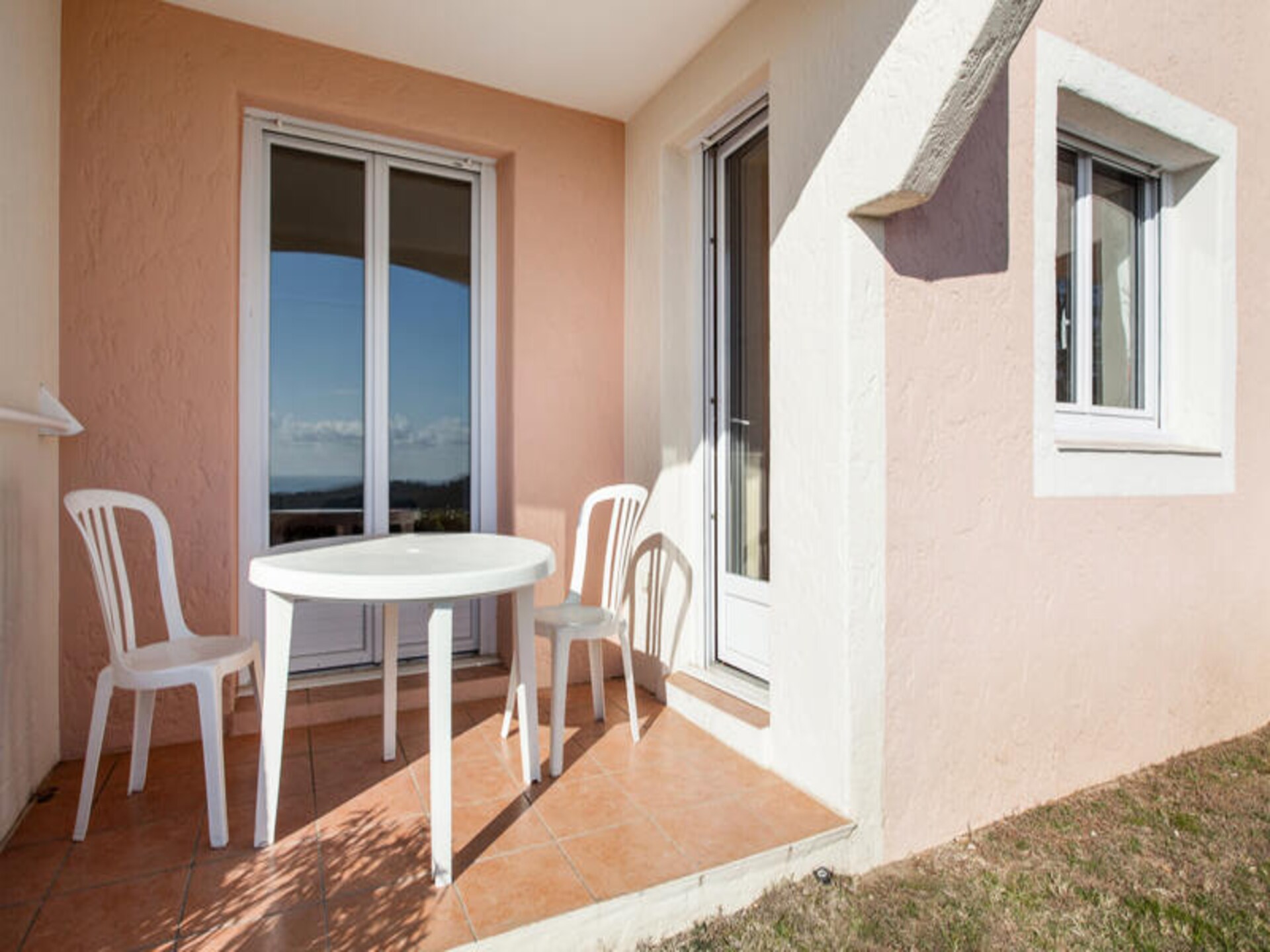 Knus appartement met zeezicht en terras in Les Issambres - foto 16