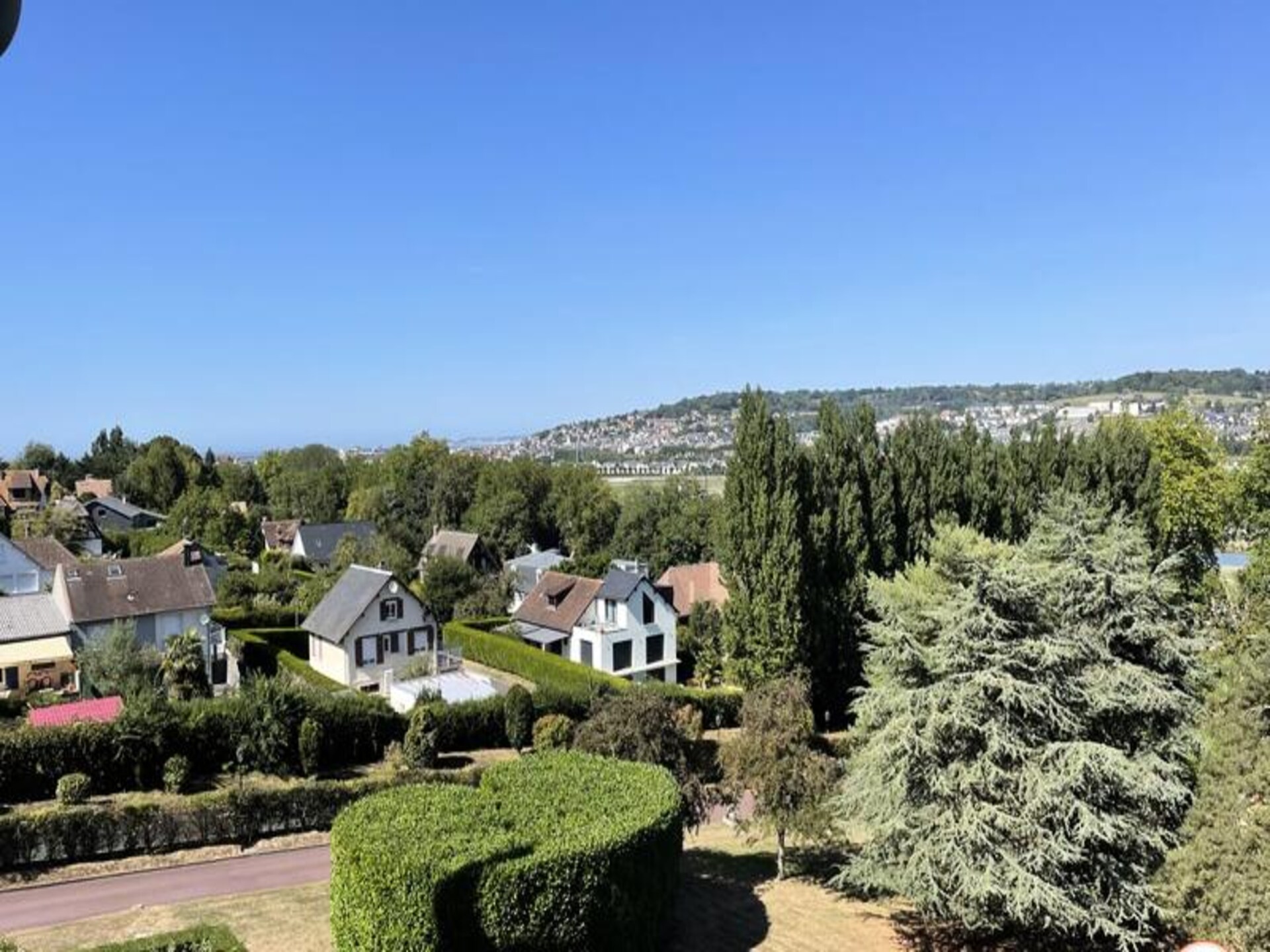 Stijlvol 2-kamerappartement met parkzicht in Deauville - foto 23