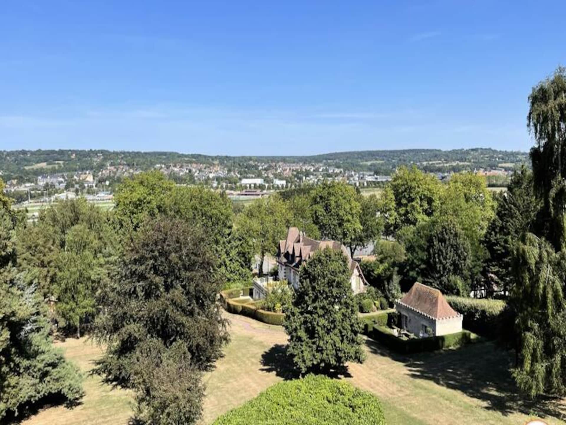 Stijlvol 2-kamerappartement met parkzicht in Deauville - foto 30