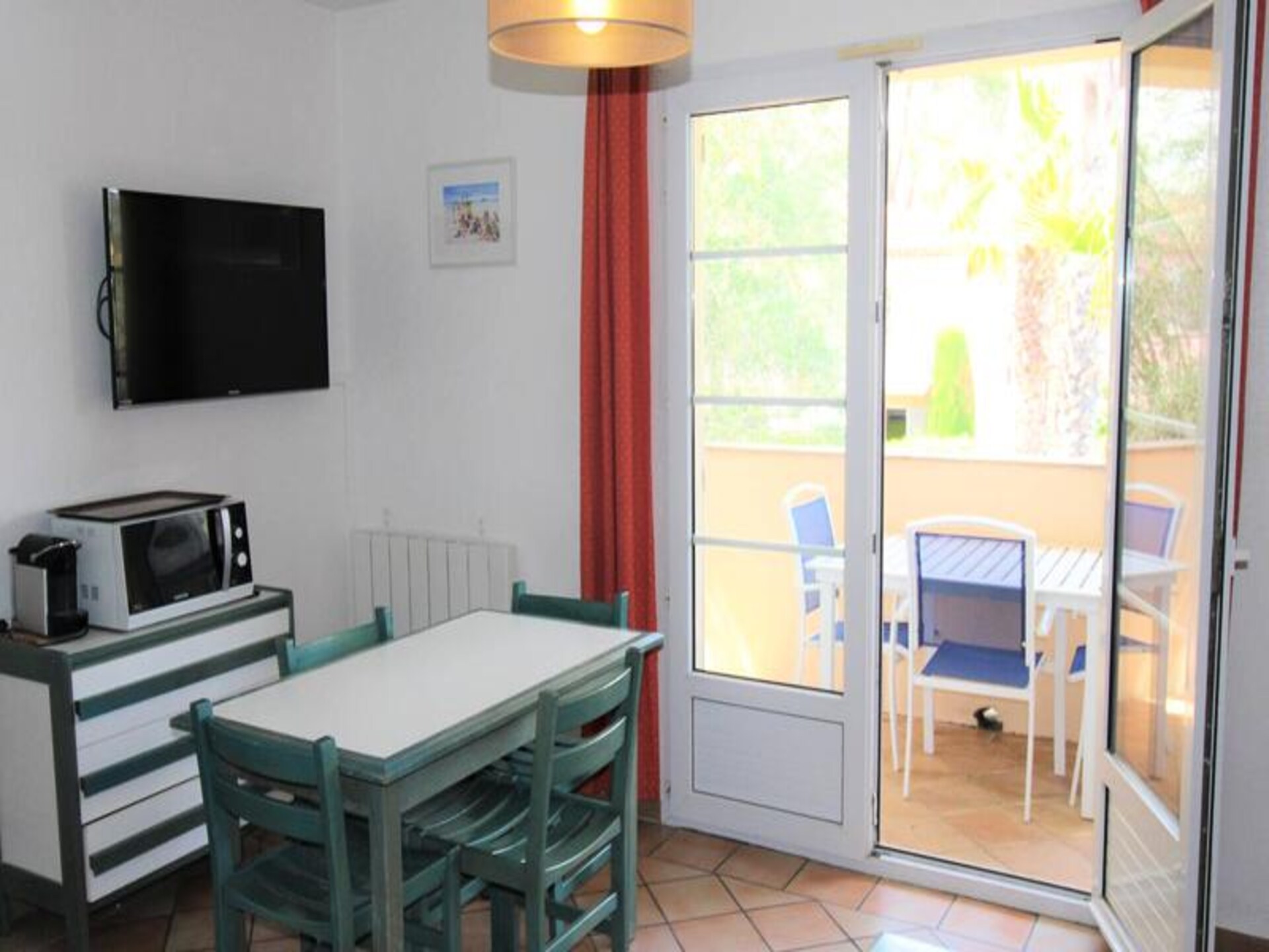 Knus appartement met zwembadzicht aan de voet van Grimaud - foto 6