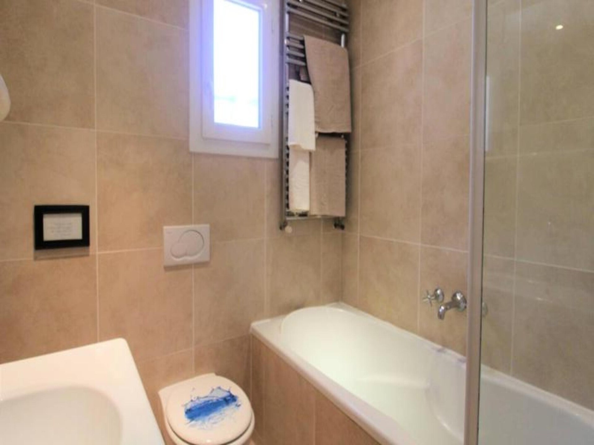 Licht appartement met panoramisch uitzicht en zwembad bij Grimaud - foto 2