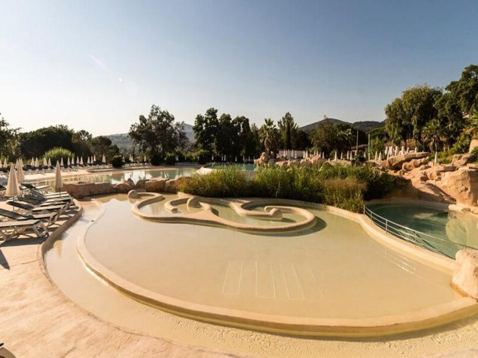 Modern appartement met panoramisch uitzicht op de Golf van Saint-Tropez - foto 30