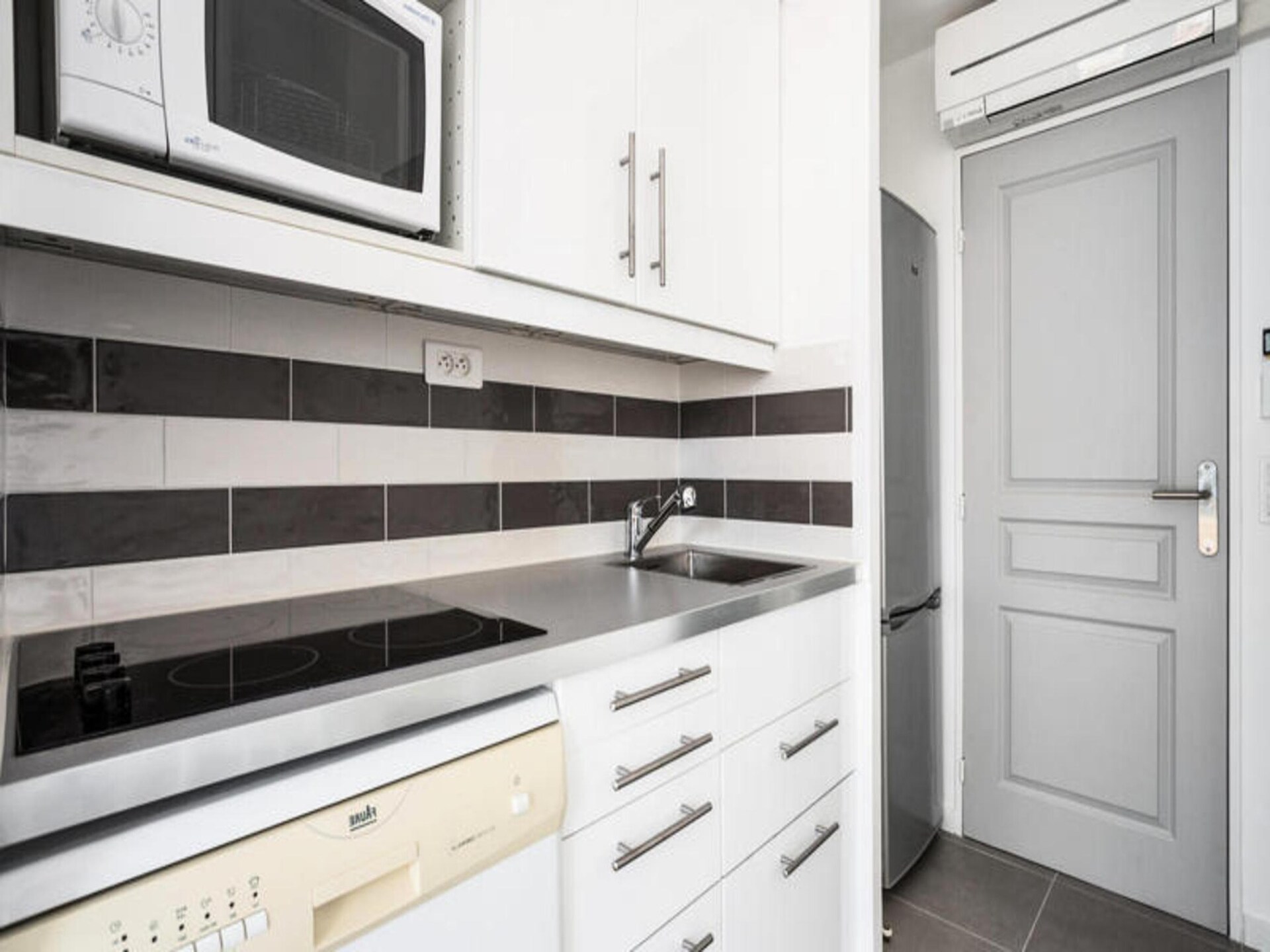 Modern appartement met panoramisch uitzicht op de Golf van Saint-Tropez - foto 13