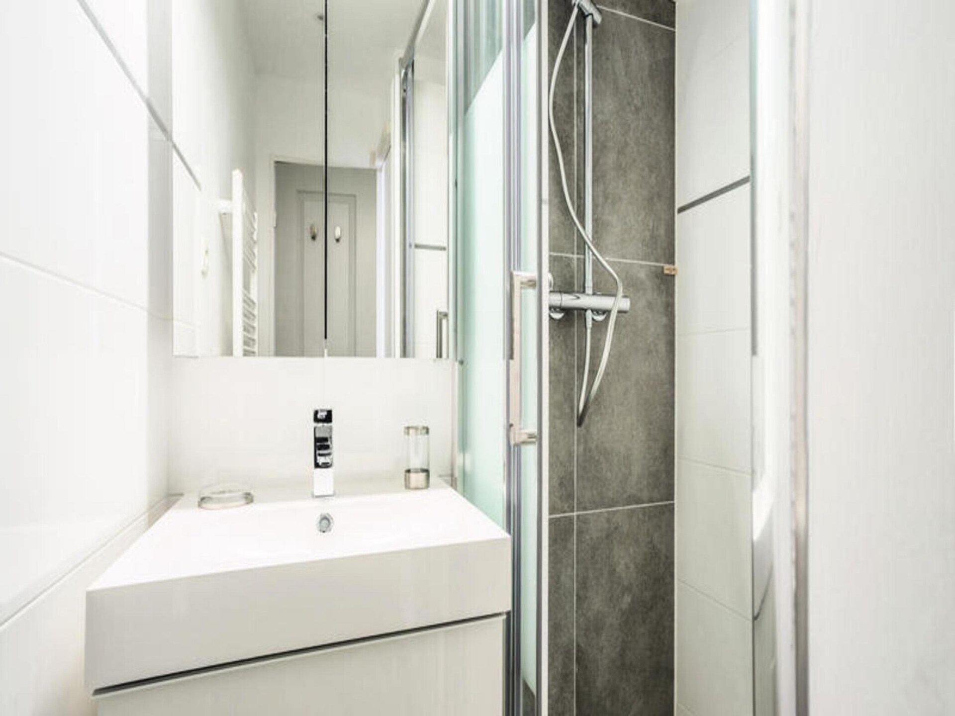 Modern appartement met panoramisch uitzicht op de Golf van Saint-Tropez - foto 4